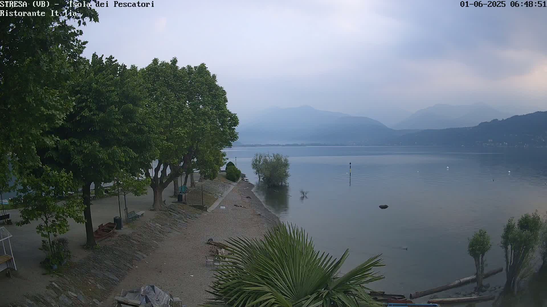 Isola dei Pescatori Island, Maggiore Lake Live Cam - Stresa, Piedmont, Italy
