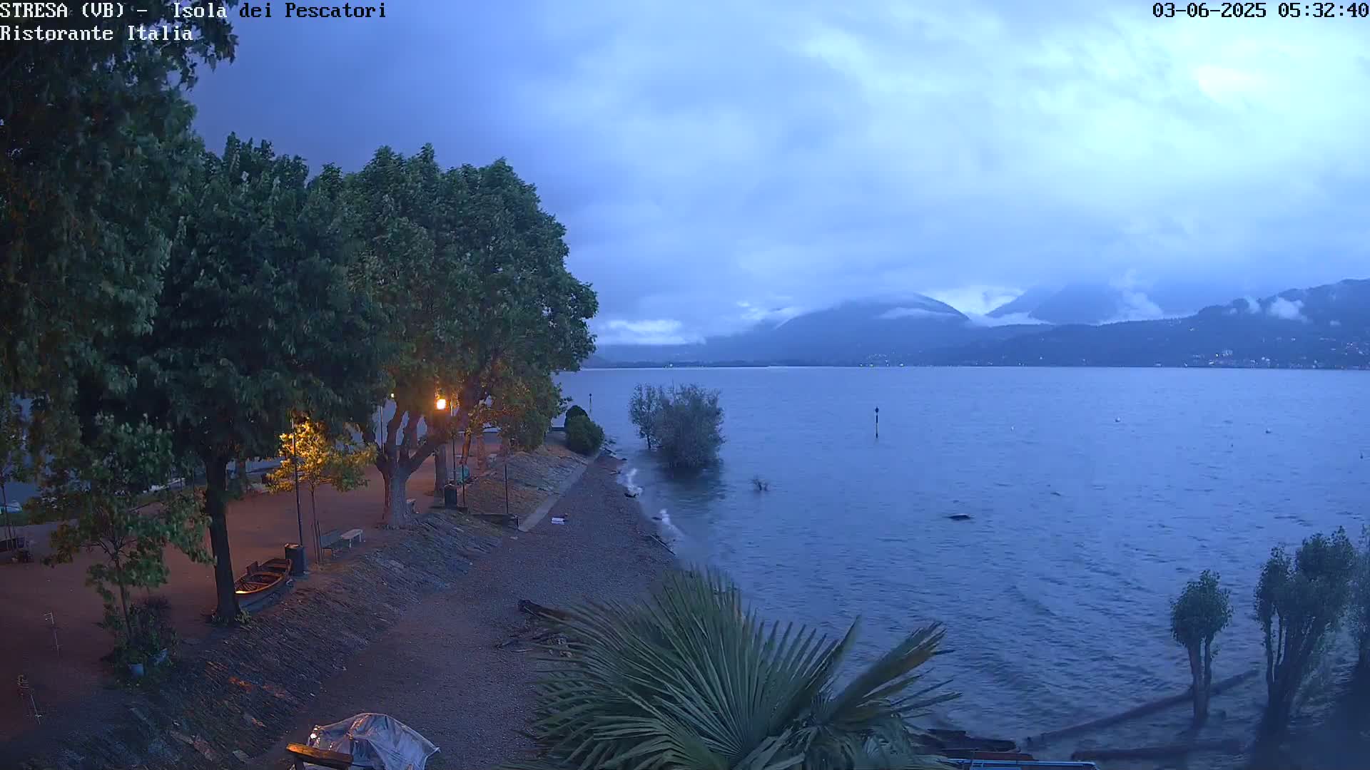 Isola dei Pescatori Island, Maggiore Lake Live Cam - Stresa, Piedmont, Italy