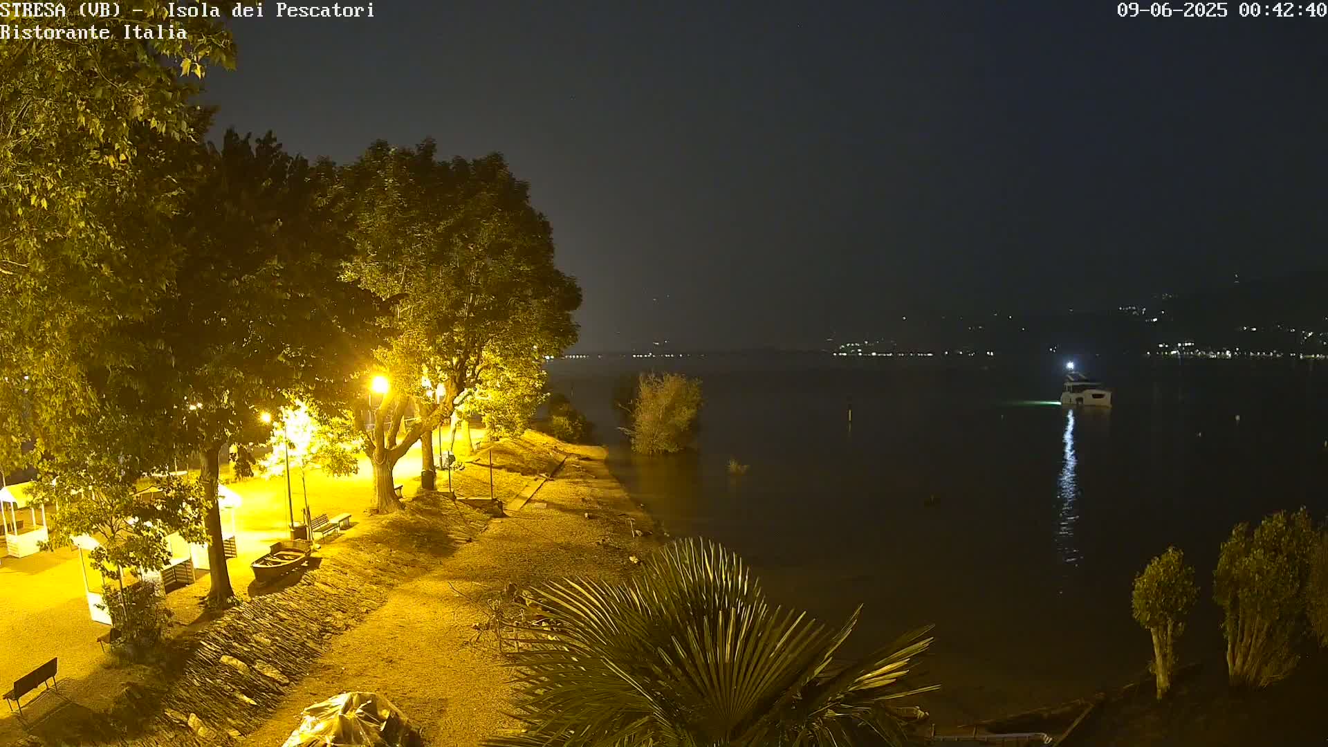 Isola dei Pescatori Island, Maggiore Lake Live Cam - Stresa, Piedmont, Italy
