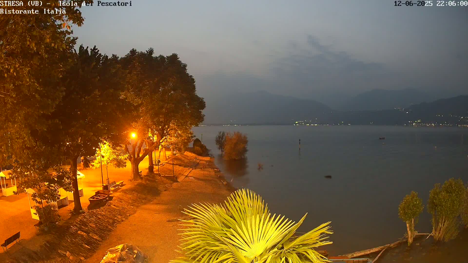 Isola dei Pescatori Island, Maggiore Lake Live Cam - Stresa, Piedmont, Italy