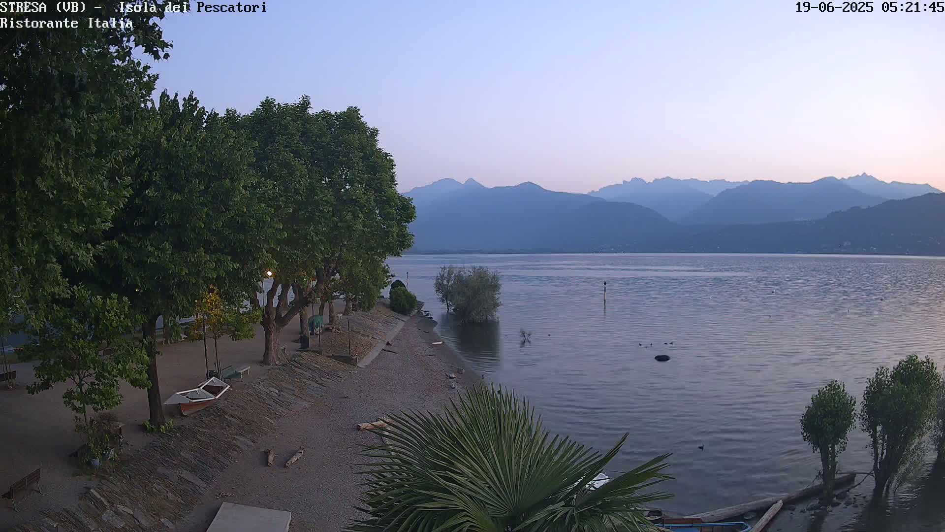 Isola dei Pescatori Island, Maggiore Lake Live Cam - Stresa, Piedmont, Italy
