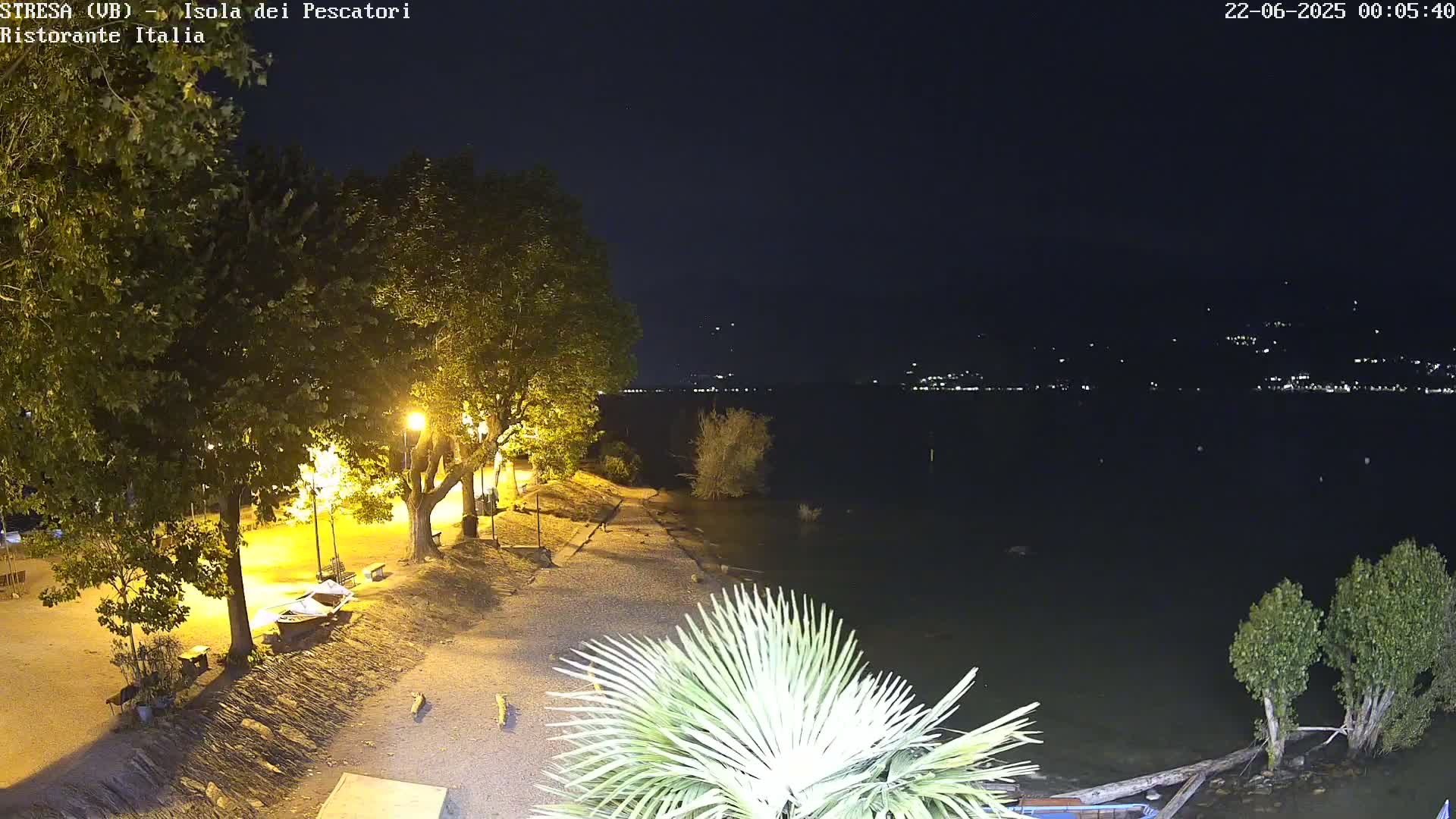 Isola dei Pescatori Island, Maggiore Lake Live Cam - Stresa, Piedmont, Italy