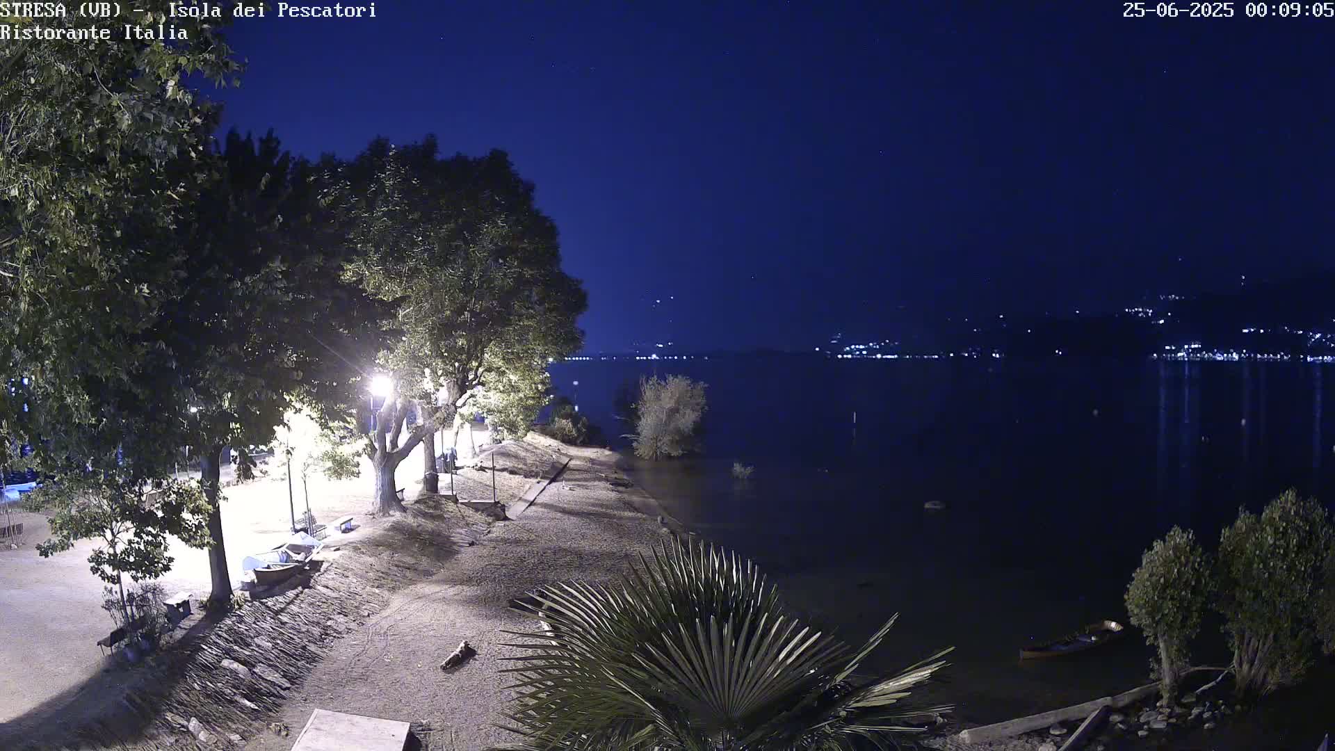 Isola dei Pescatori Island, Maggiore Lake Live Cam - Stresa, Piedmont, Italy