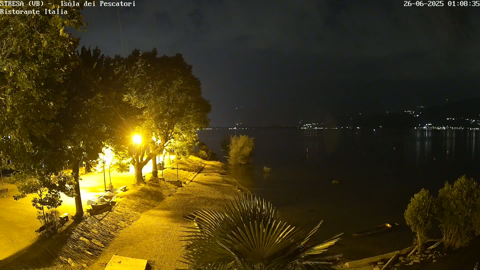 Isola dei Pescatori Island, Maggiore Lake Live Cam - Stresa, Piedmont, Italy