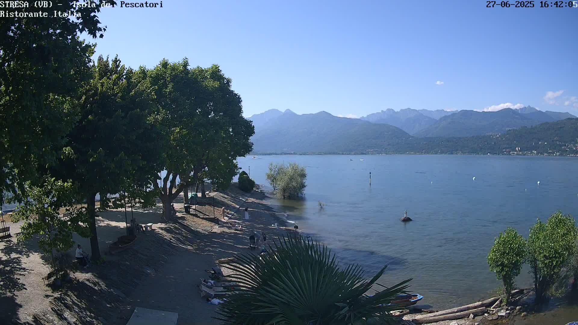 Isola dei Pescatori Island, Maggiore Lake Live Cam - Stresa, Piedmont, Italy