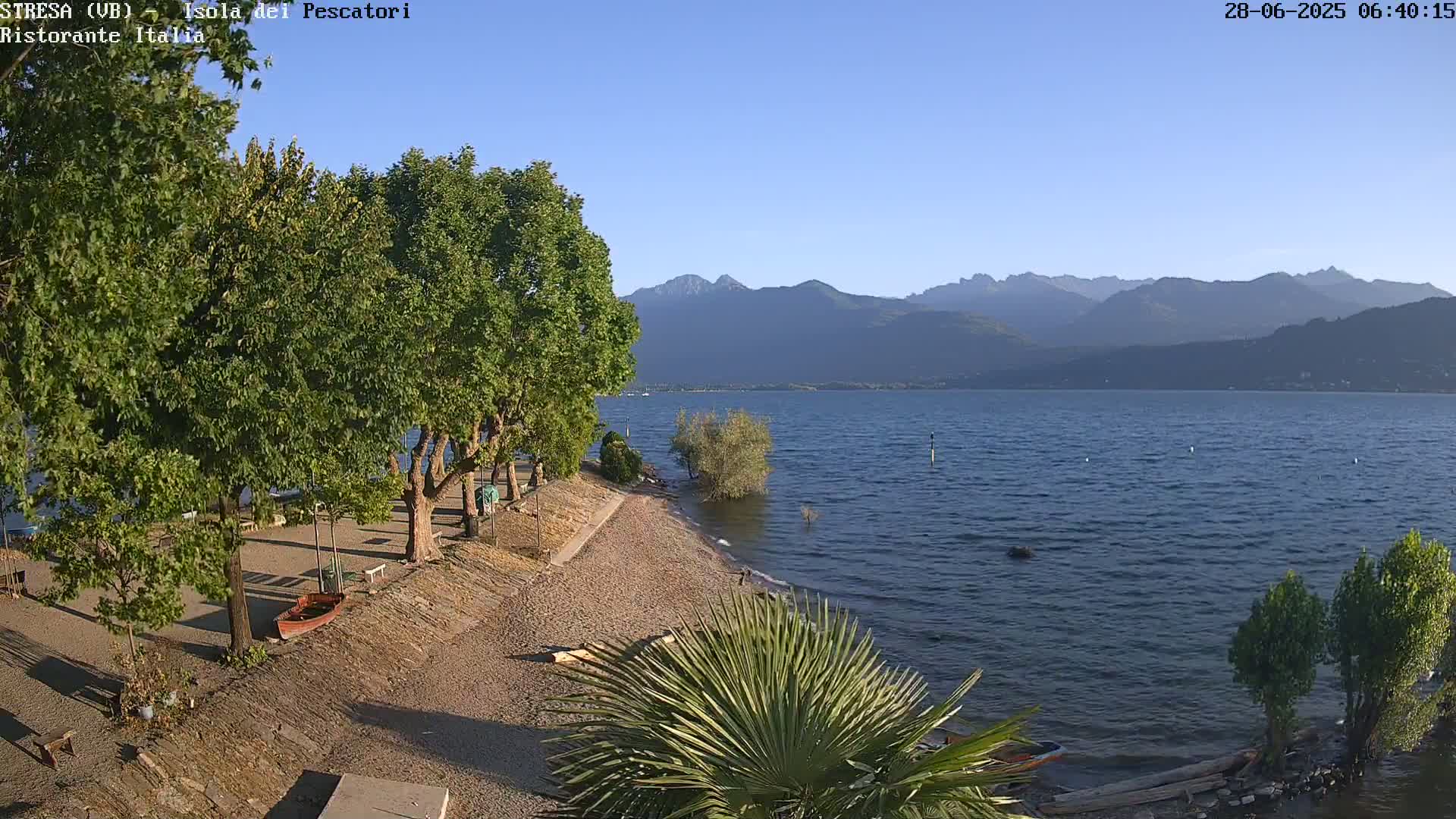 Isola dei Pescatori Island, Maggiore Lake Live Cam - Stresa, Piedmont, Italy