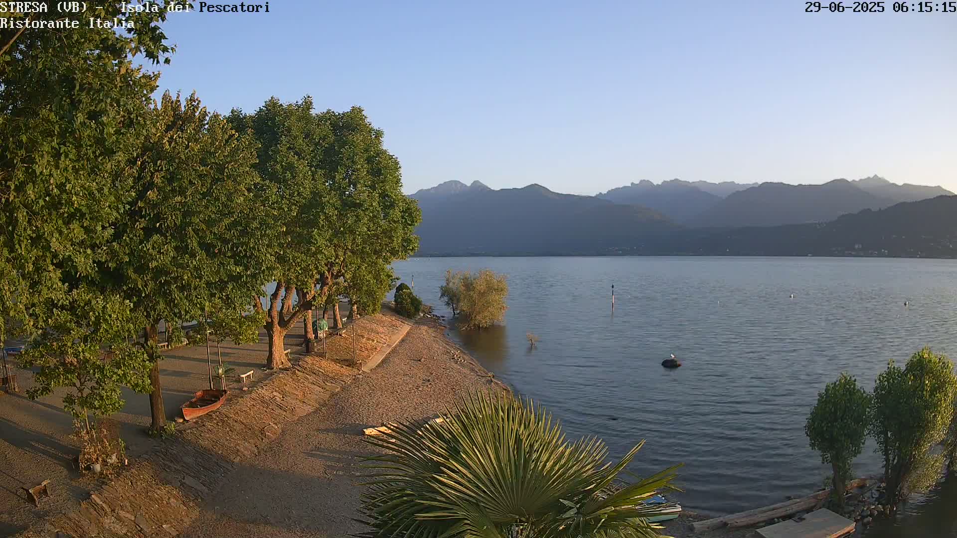 Isola dei Pescatori Island, Maggiore Lake Live Cam - Stresa, Piedmont, Italy