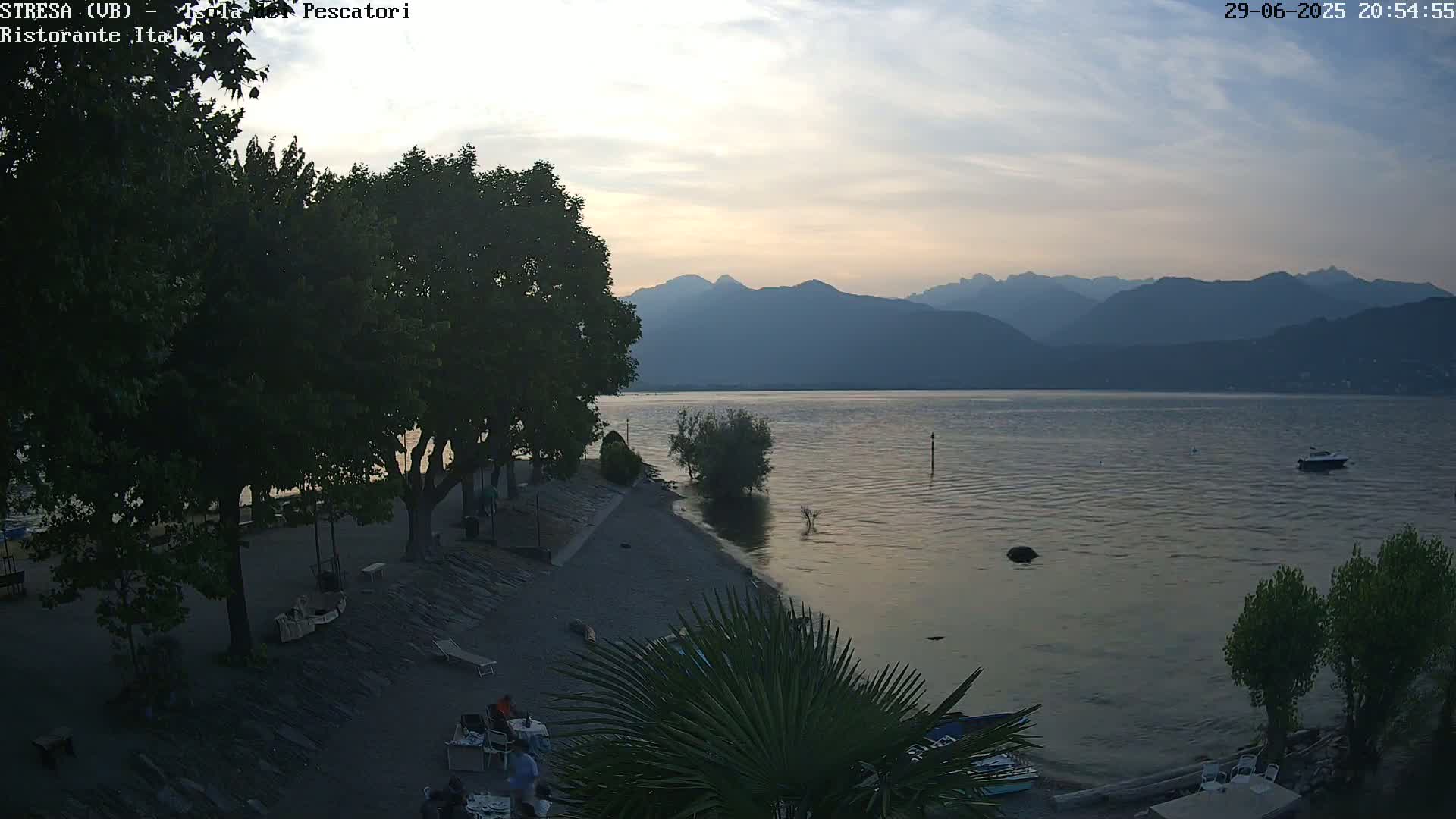 Isola dei Pescatori Island, Maggiore Lake Live Cam - Stresa, Piedmont, Italy
