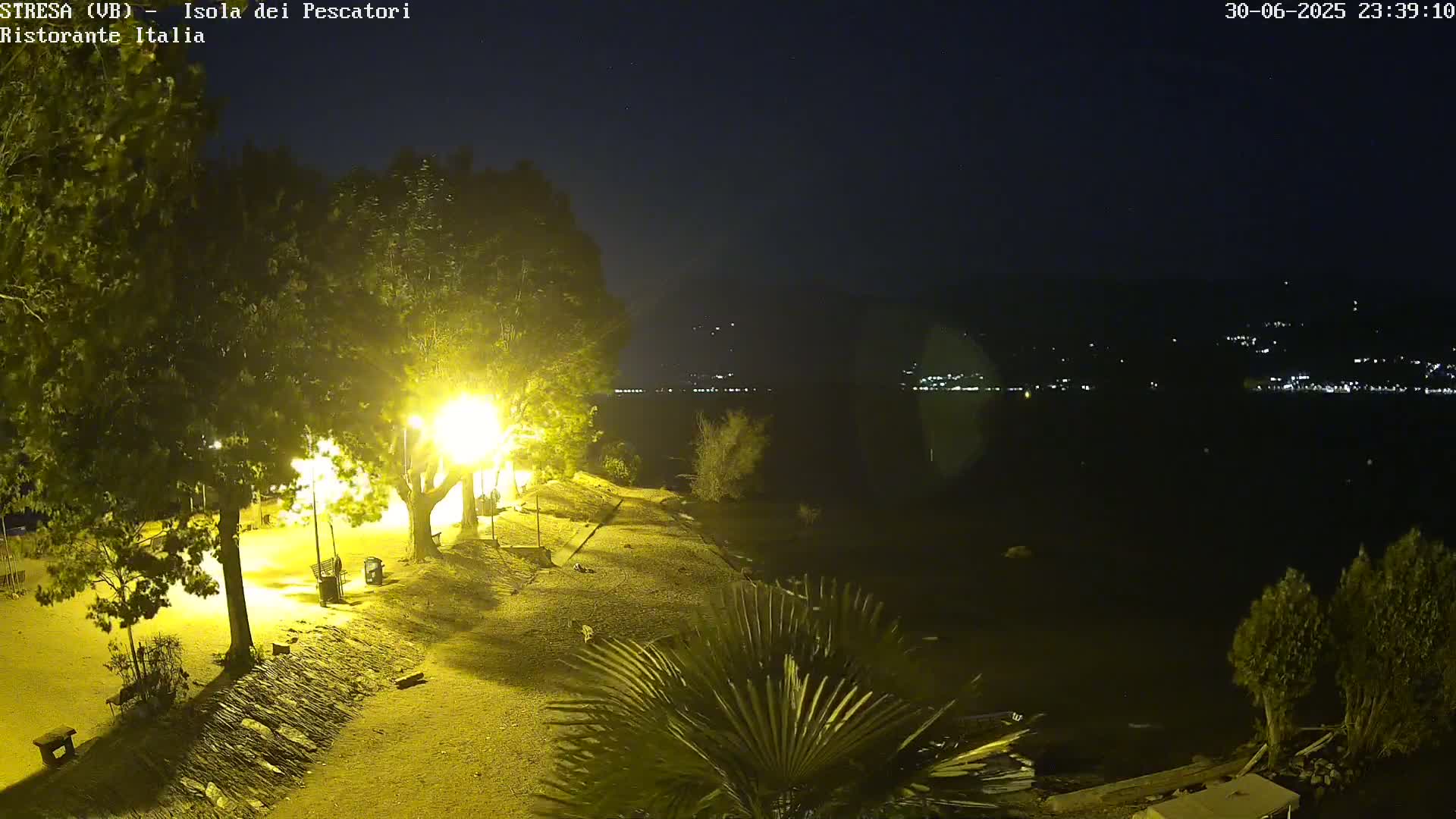 Isola dei Pescatori Island, Maggiore Lake Live Cam - Stresa, Piedmont, Italy