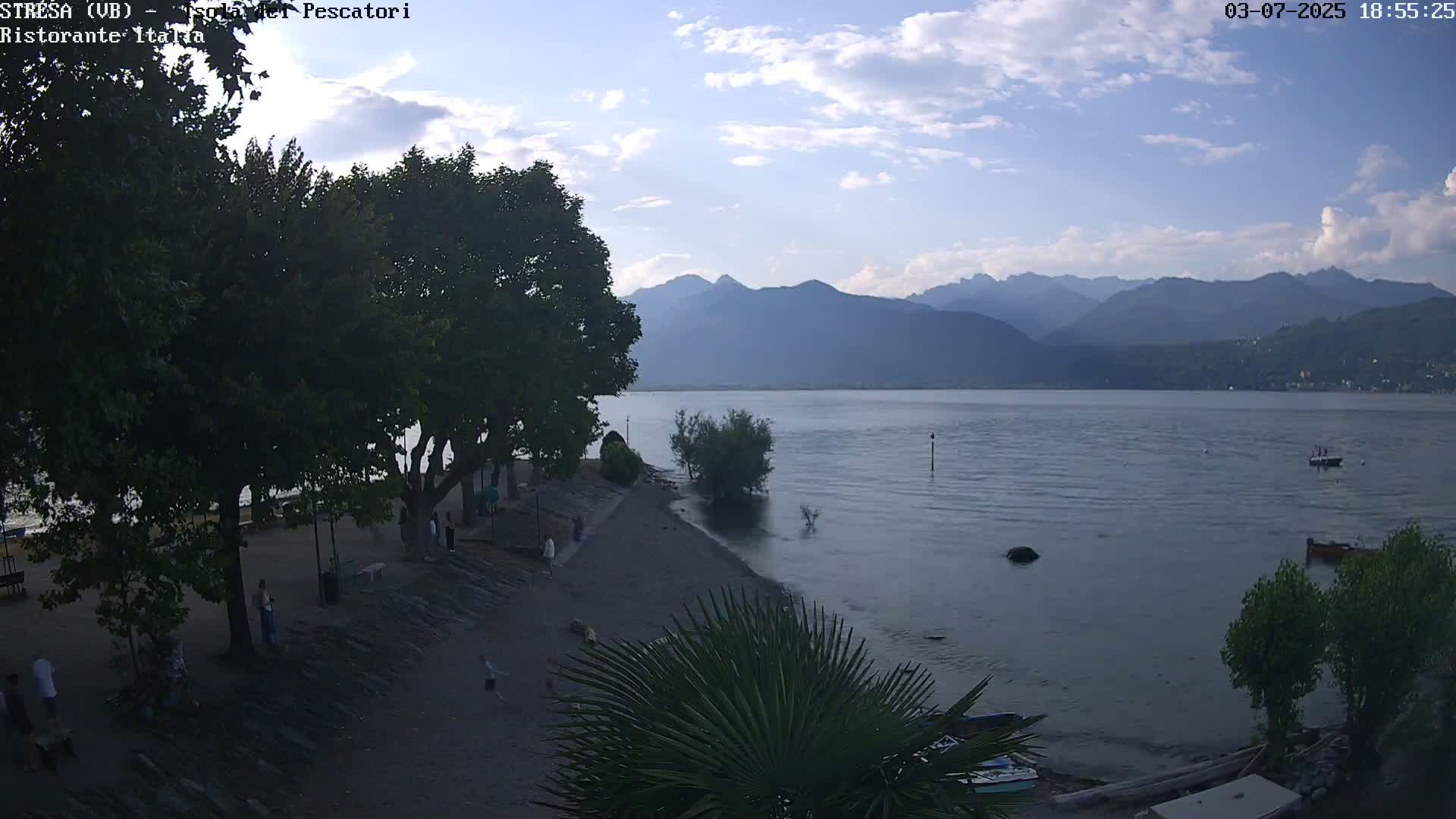 Isola dei Pescatori Island, Maggiore Lake Live Cam - Stresa, Piedmont, Italy