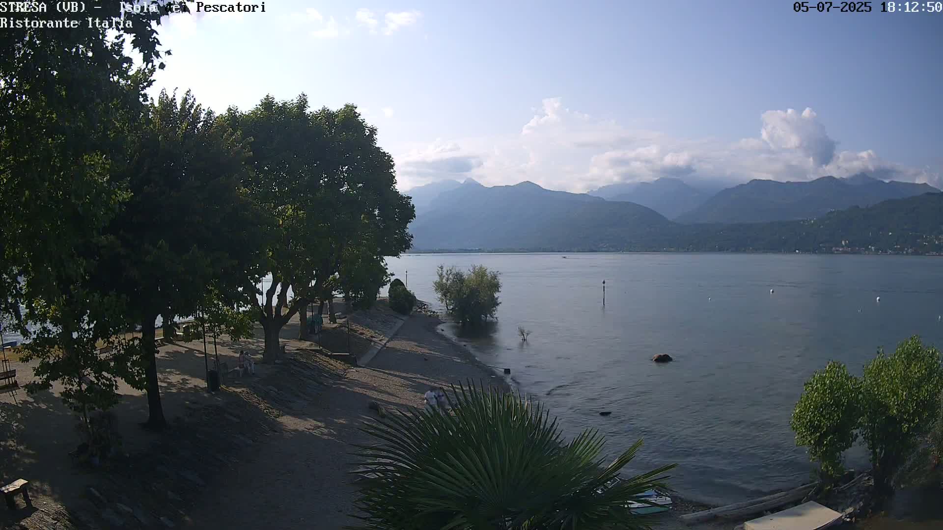 Isola dei Pescatori Island, Maggiore Lake Live Cam - Stresa, Piedmont, Italy