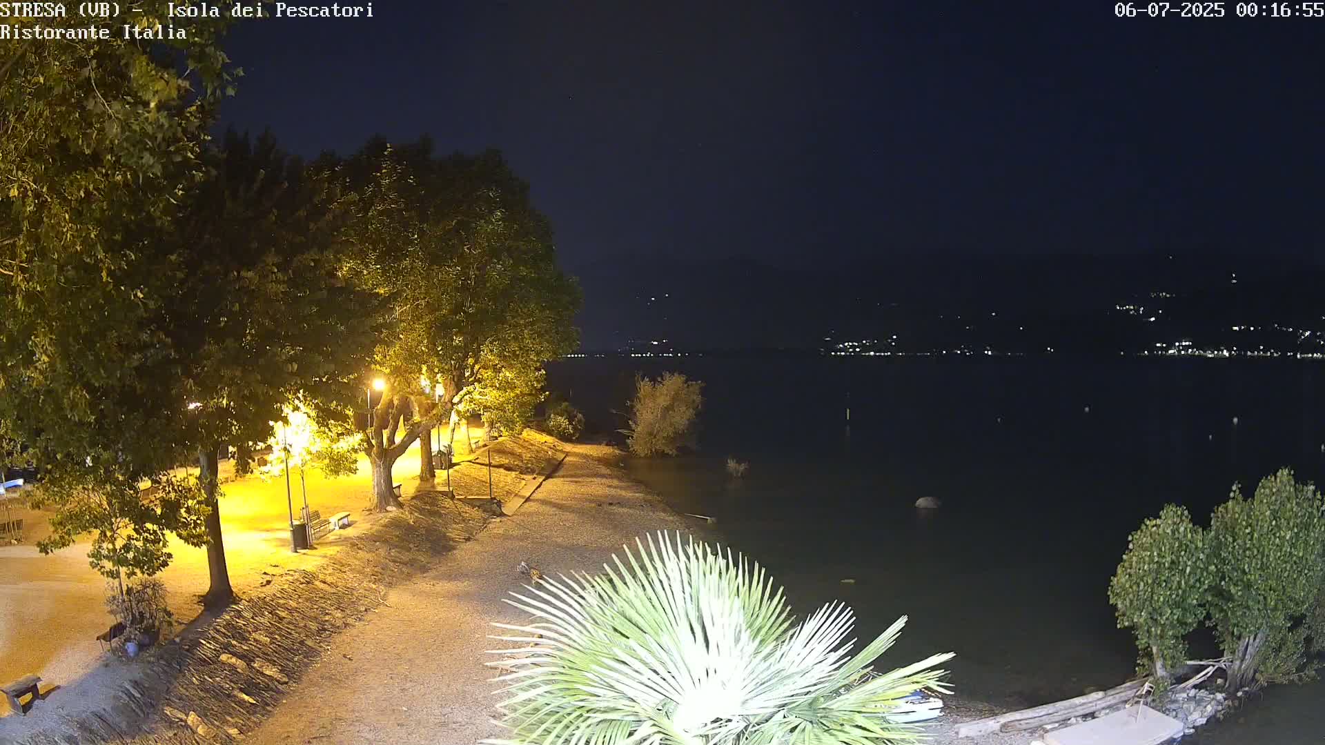 Isola dei Pescatori Island, Maggiore Lake Live Cam - Stresa, Piedmont, Italy