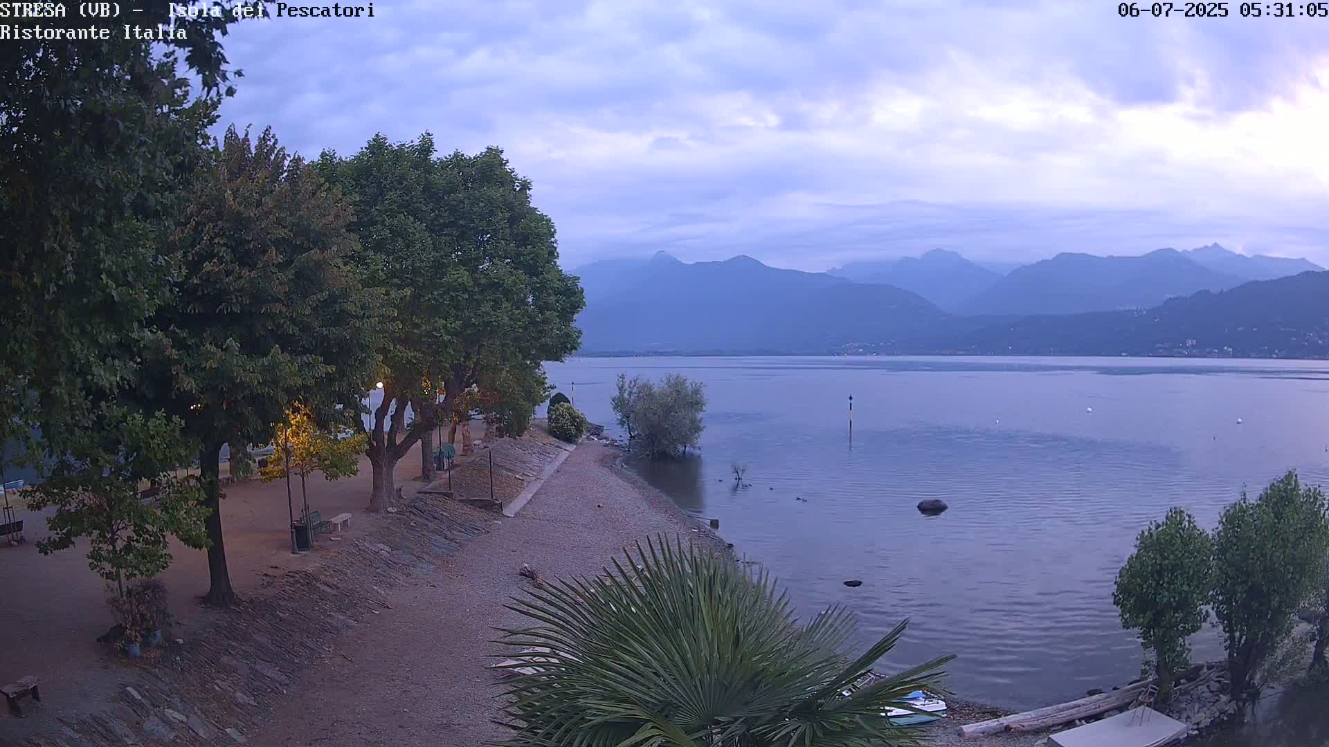Isola dei Pescatori Island, Maggiore Lake Live Cam - Stresa, Piedmont, Italy