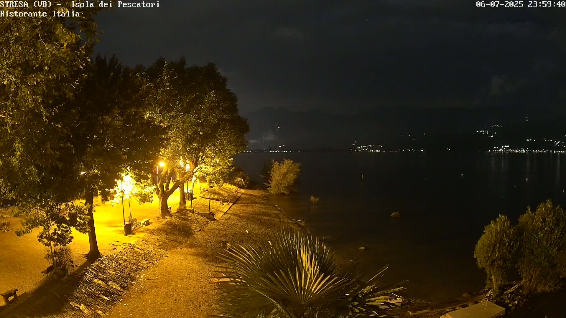Isola dei Pescatori Island, Maggiore Lake Live Cam - Stresa, Piedmont, Italy