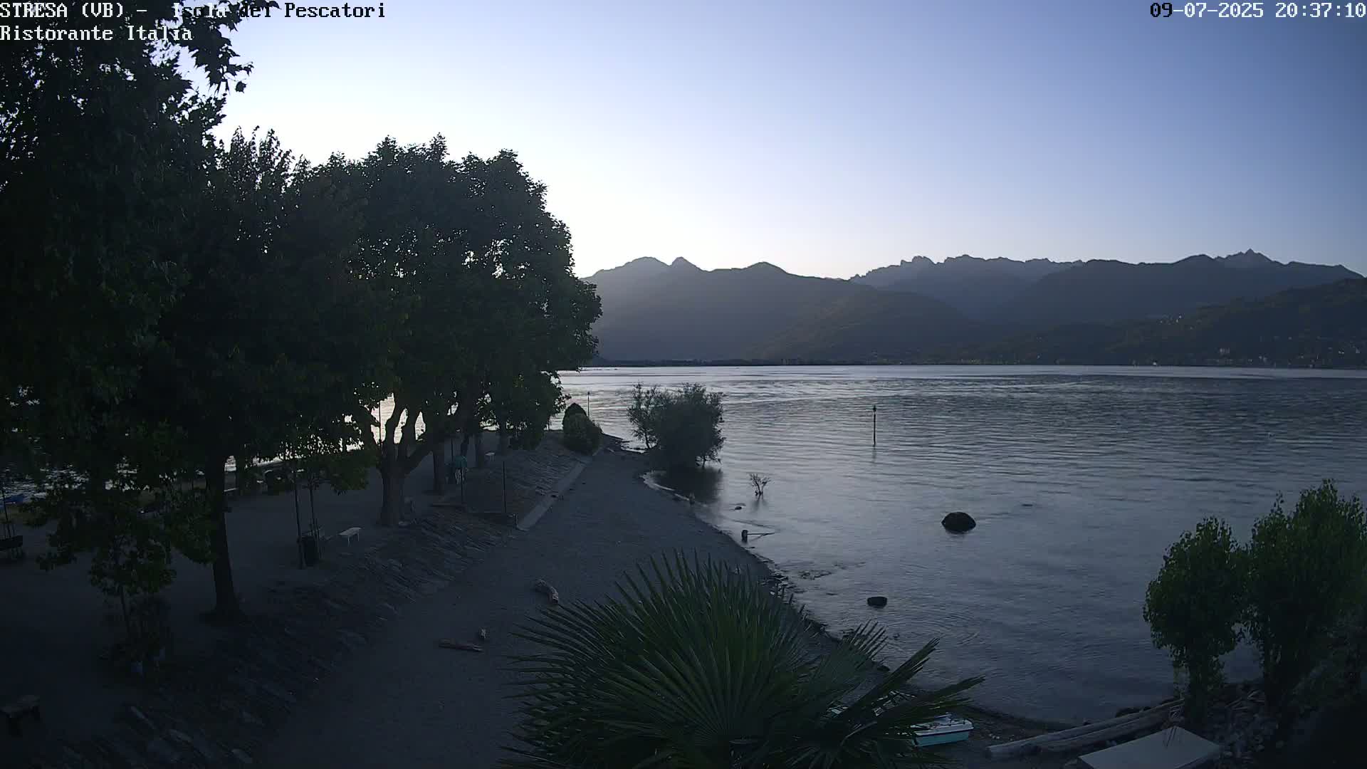 Isola dei Pescatori Island, Maggiore Lake Live Cam - Stresa, Piedmont, Italy