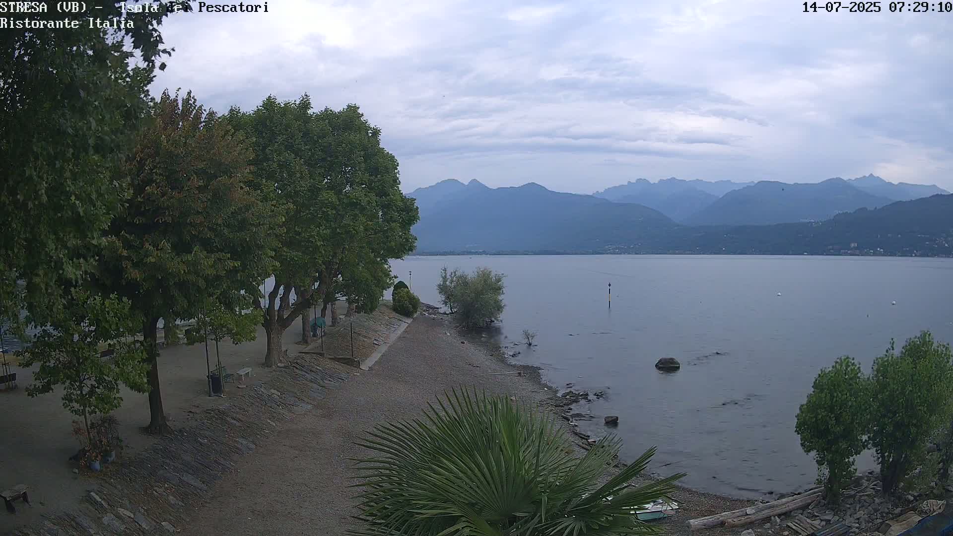 Isola dei Pescatori Island, Maggiore Lake Live Cam - Stresa, Piedmont, Italy