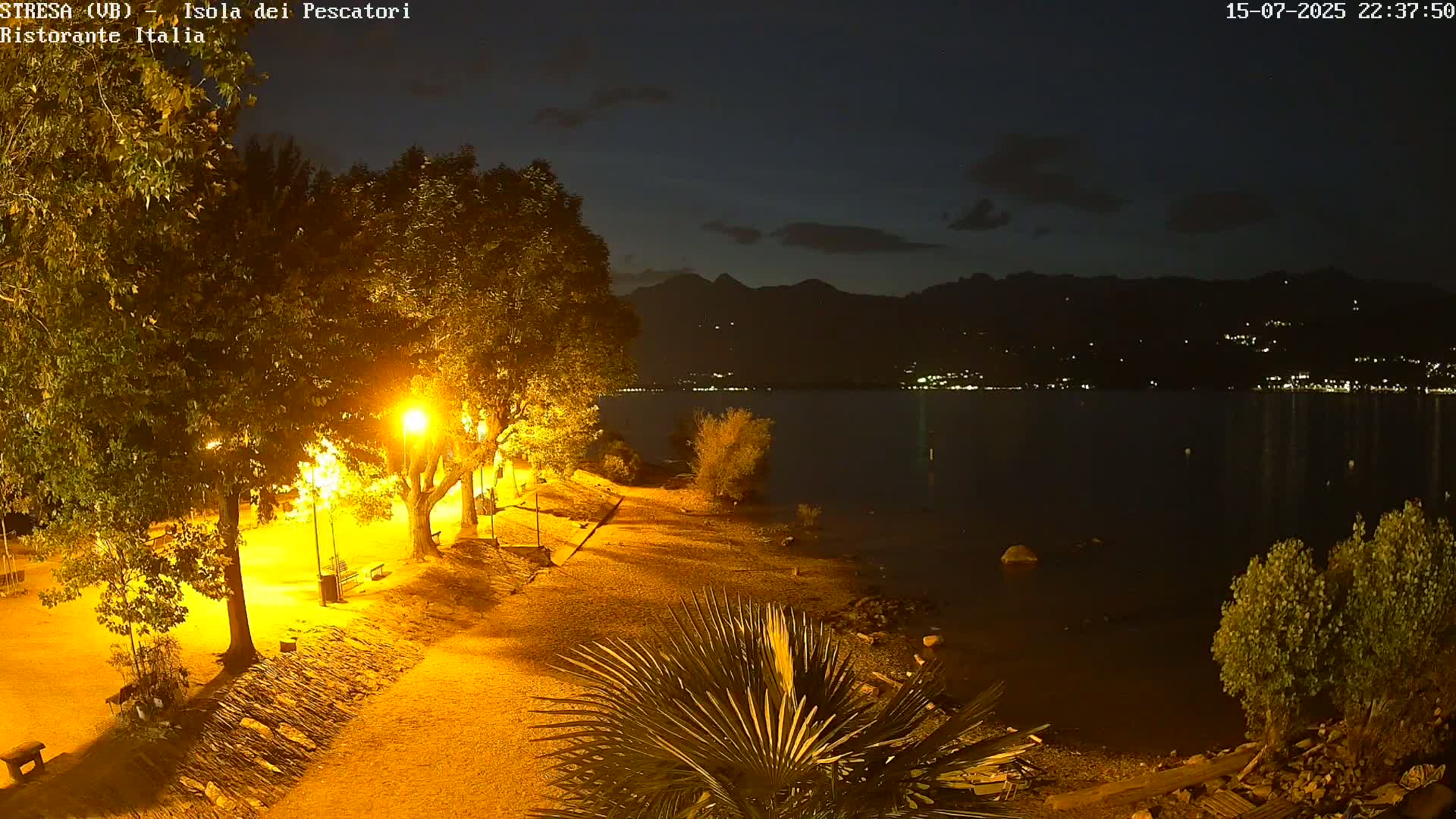 Isola dei Pescatori Island, Maggiore Lake Live Cam - Stresa, Piedmont, Italy