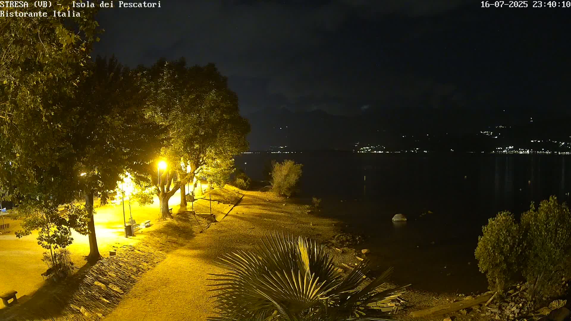 Isola dei Pescatori Island, Maggiore Lake Live Cam - Stresa, Piedmont, Italy