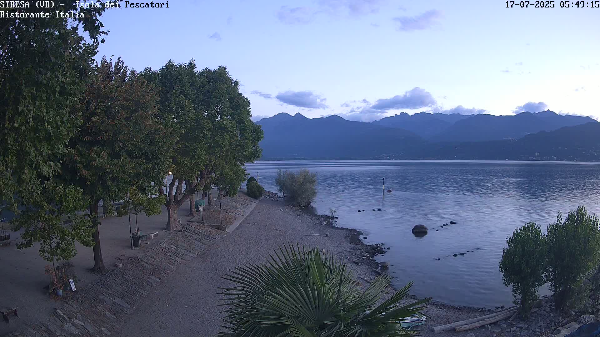Isola dei Pescatori Island, Maggiore Lake Live Cam - Stresa, Piedmont, Italy