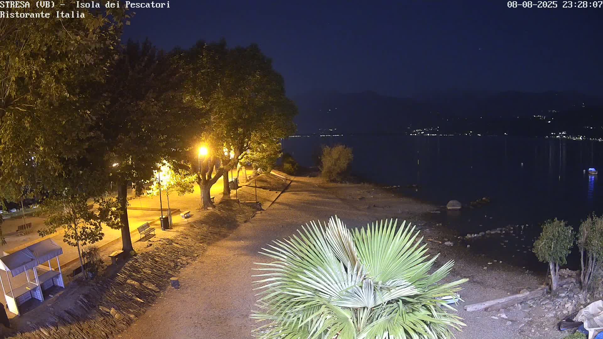 Isola dei Pescatori Island, Maggiore Lake Live Cam - Stresa, Piedmont, Italy