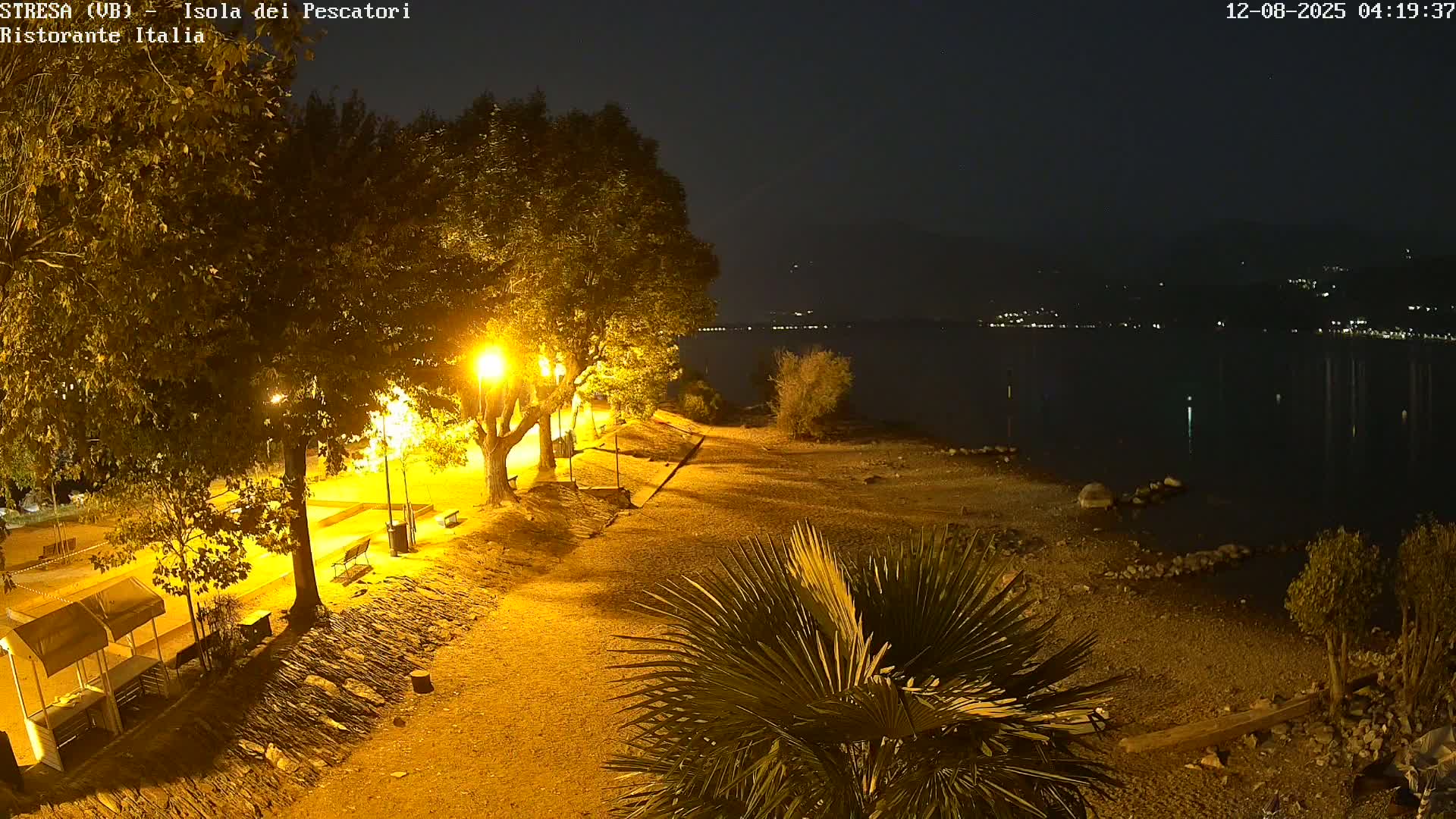Isola dei Pescatori Island, Maggiore Lake Live Cam - Stresa, Piedmont, Italy