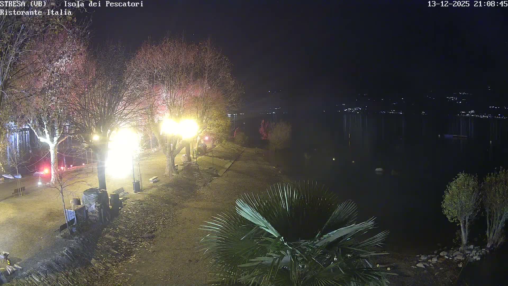 Isola dei Pescatori Island, Maggiore Lake Live Cam - Stresa, Piedmont, Italy