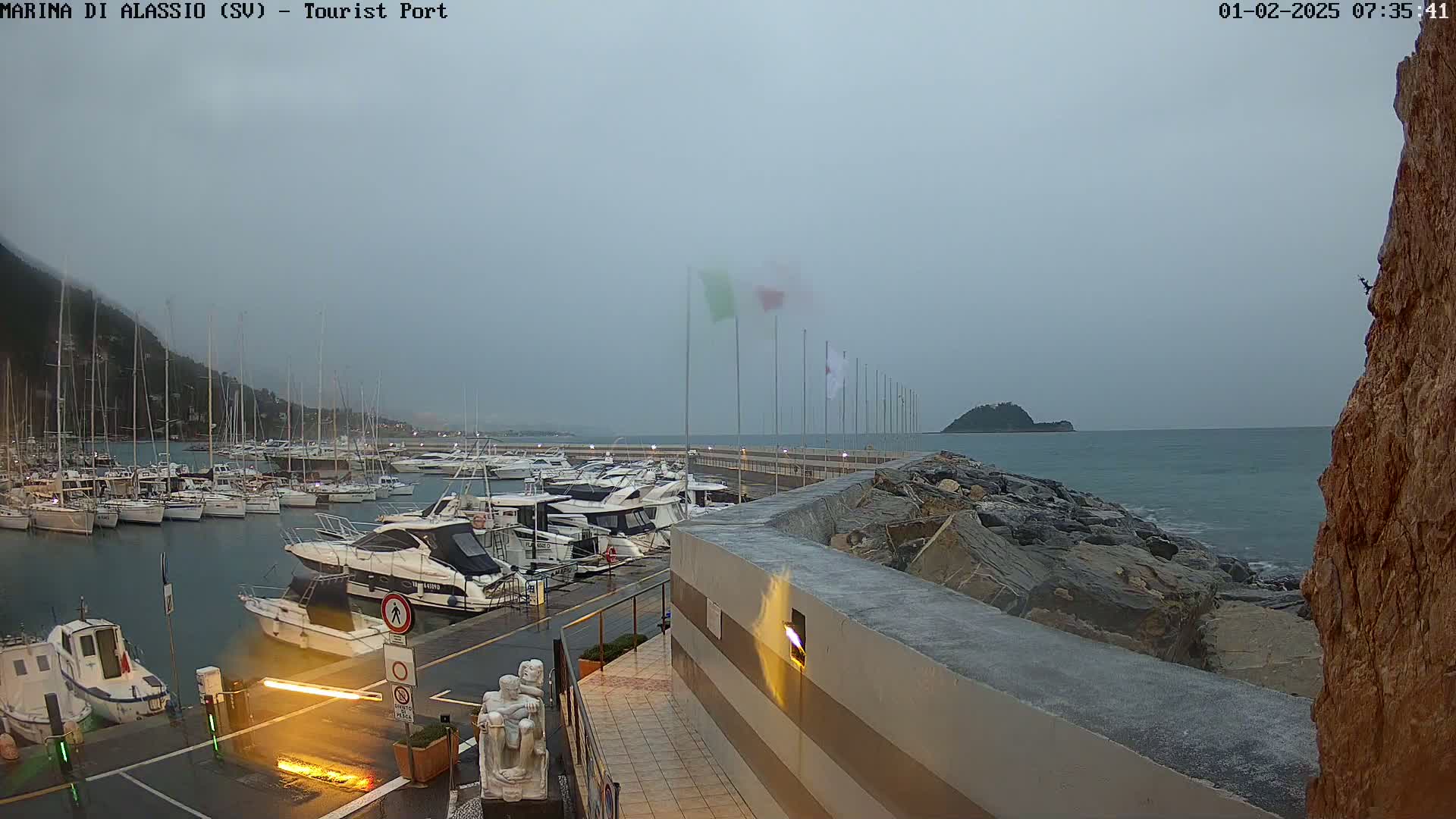 Alassio  Marina , Porto Luca Ferrari Live Cam - Alassio,  Liguria, Italy