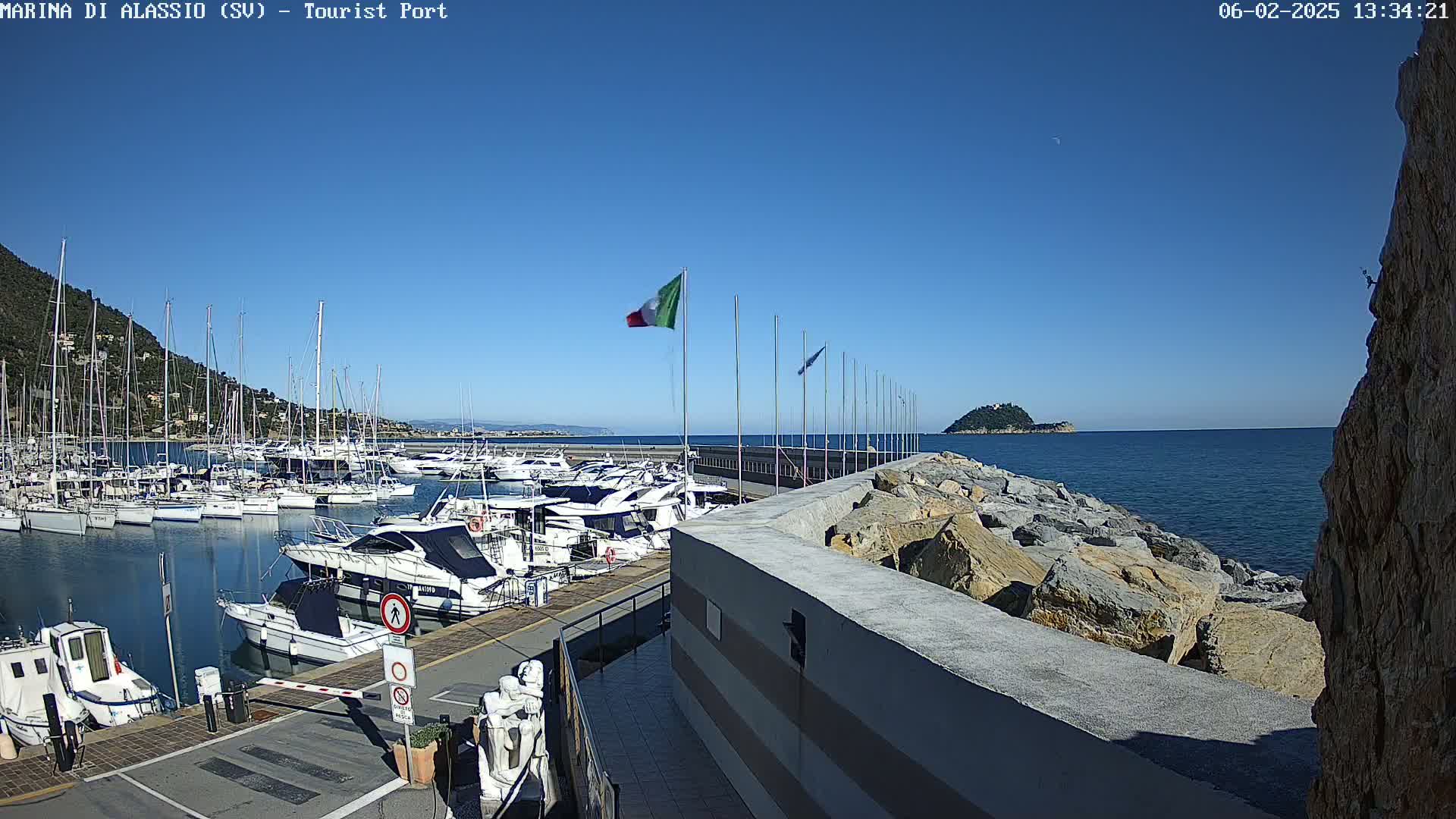 Alassio  Marina , Porto Luca Ferrari Live Cam - Alassio,  Liguria, Italy