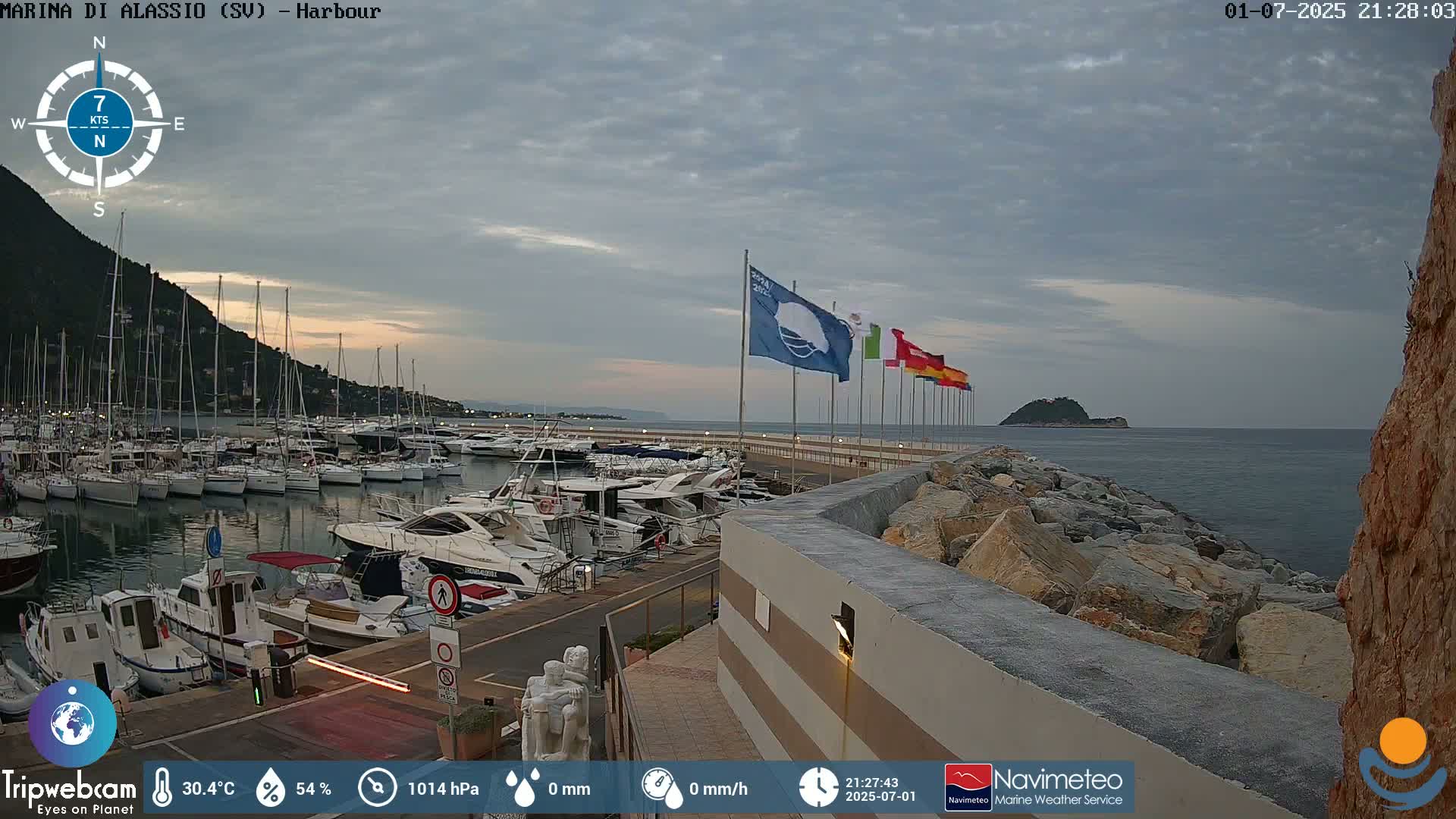 Alassio  Marina , Porto Luca Ferrari Live Cam - Alassio,  Liguria, Italy