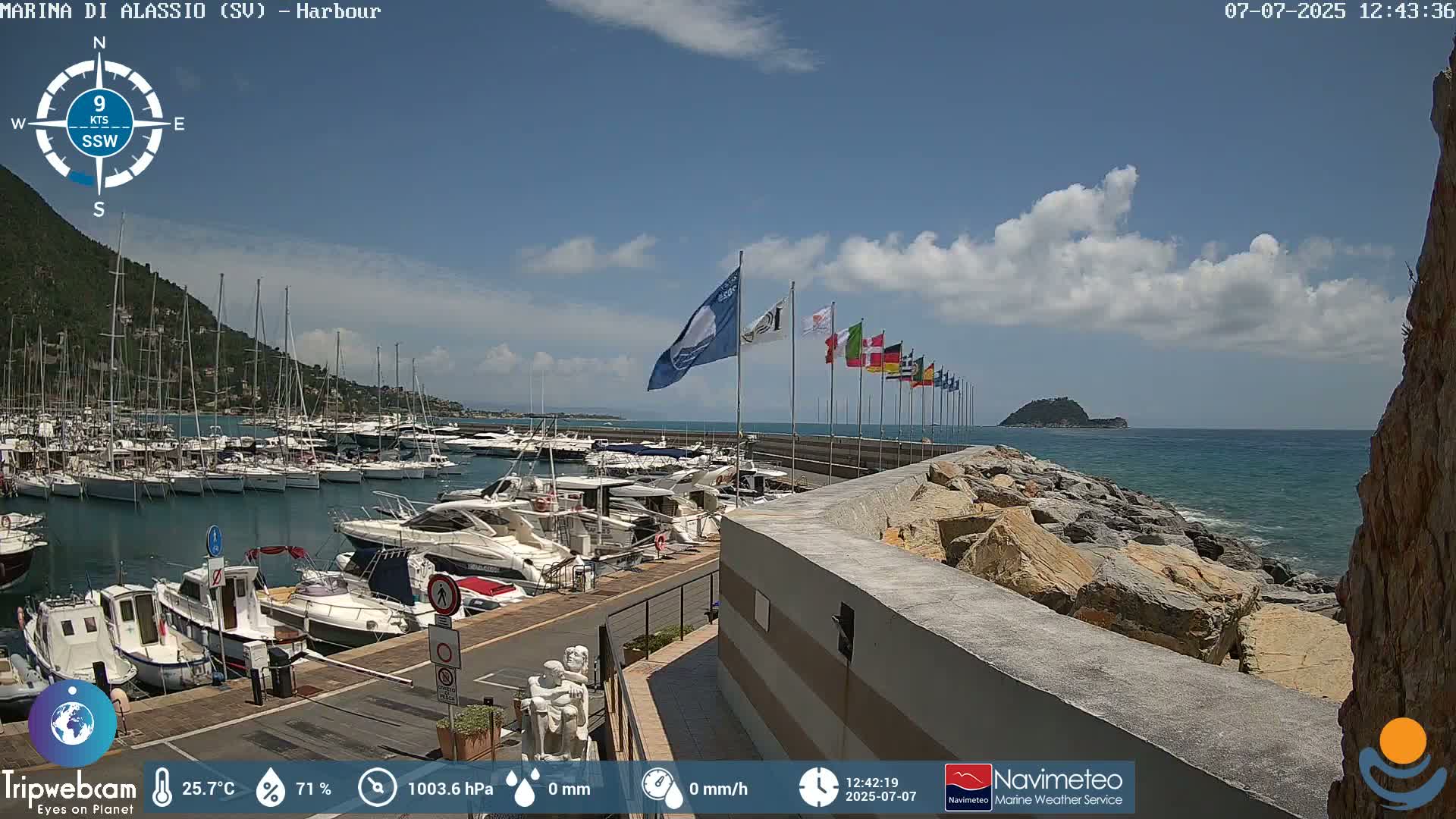 Alassio  Marina , Porto Luca Ferrari Live Cam - Alassio,  Liguria, Italy