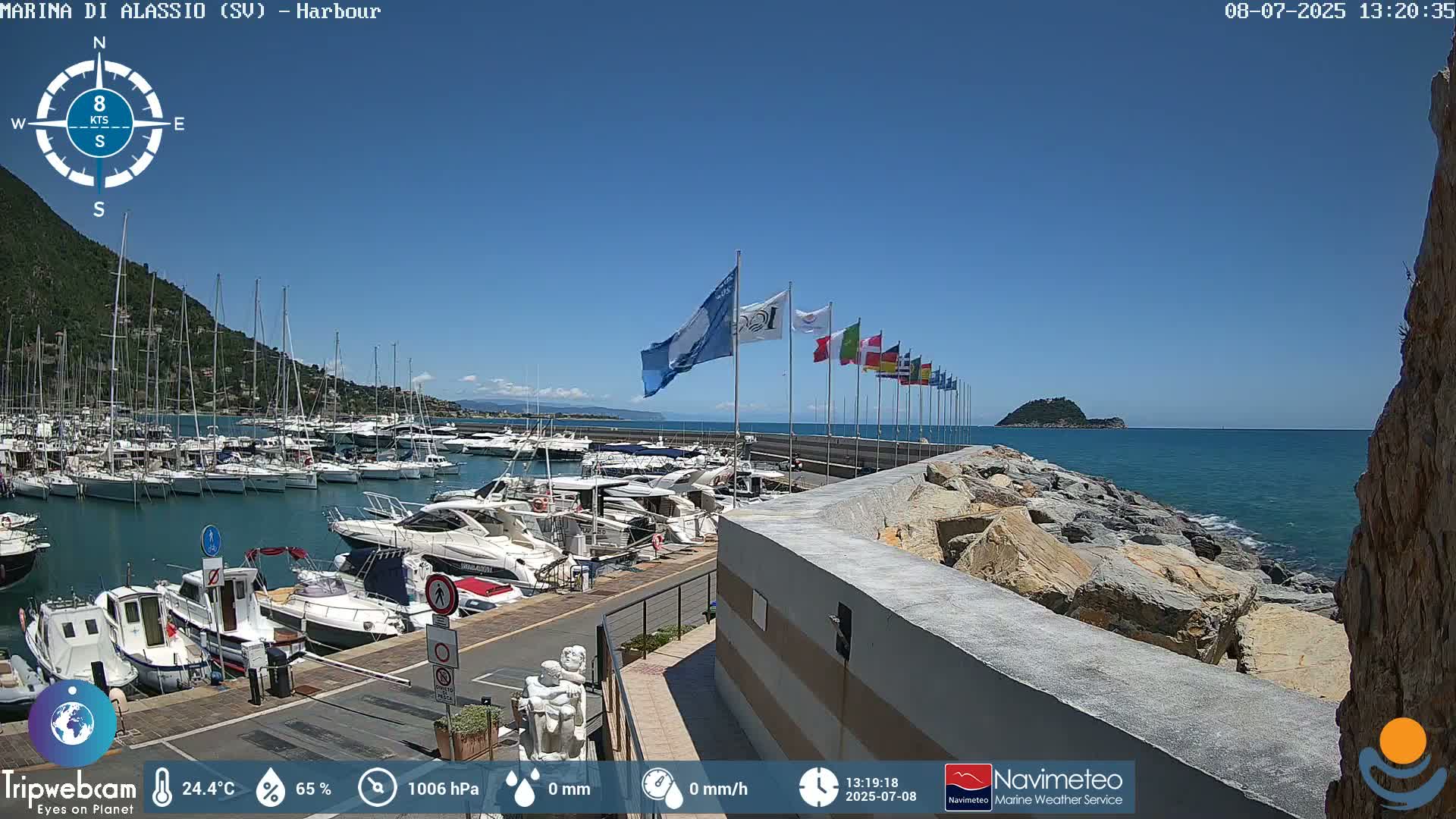 Alassio  Marina , Porto Luca Ferrari Live Cam - Alassio,  Liguria, Italy