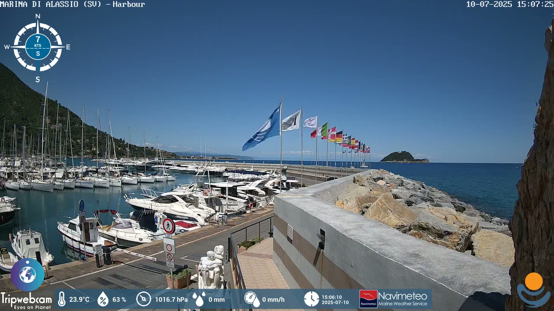 Alassio  Marina , Porto Luca Ferrari Live Cam - Alassio,  Liguria, Italy