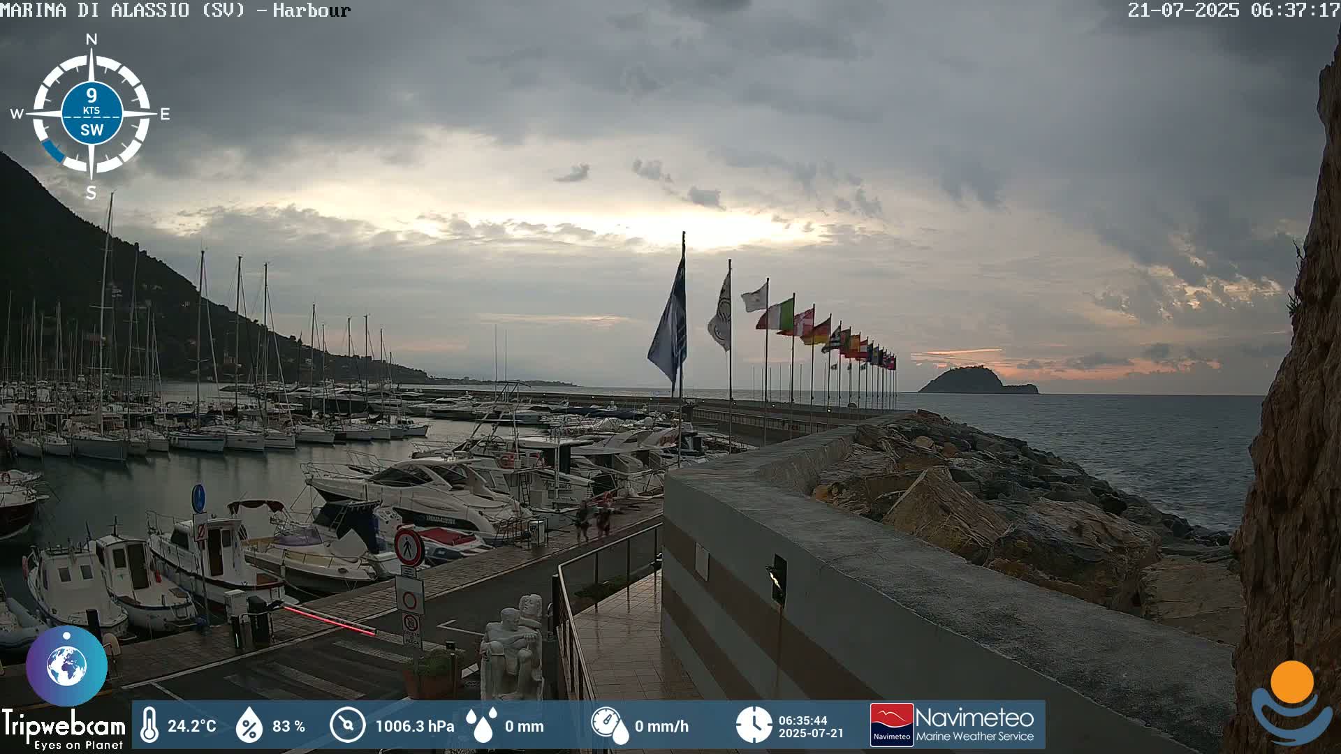 Alassio  Marina , Porto Luca Ferrari Live Cam - Alassio,  Liguria, Italy