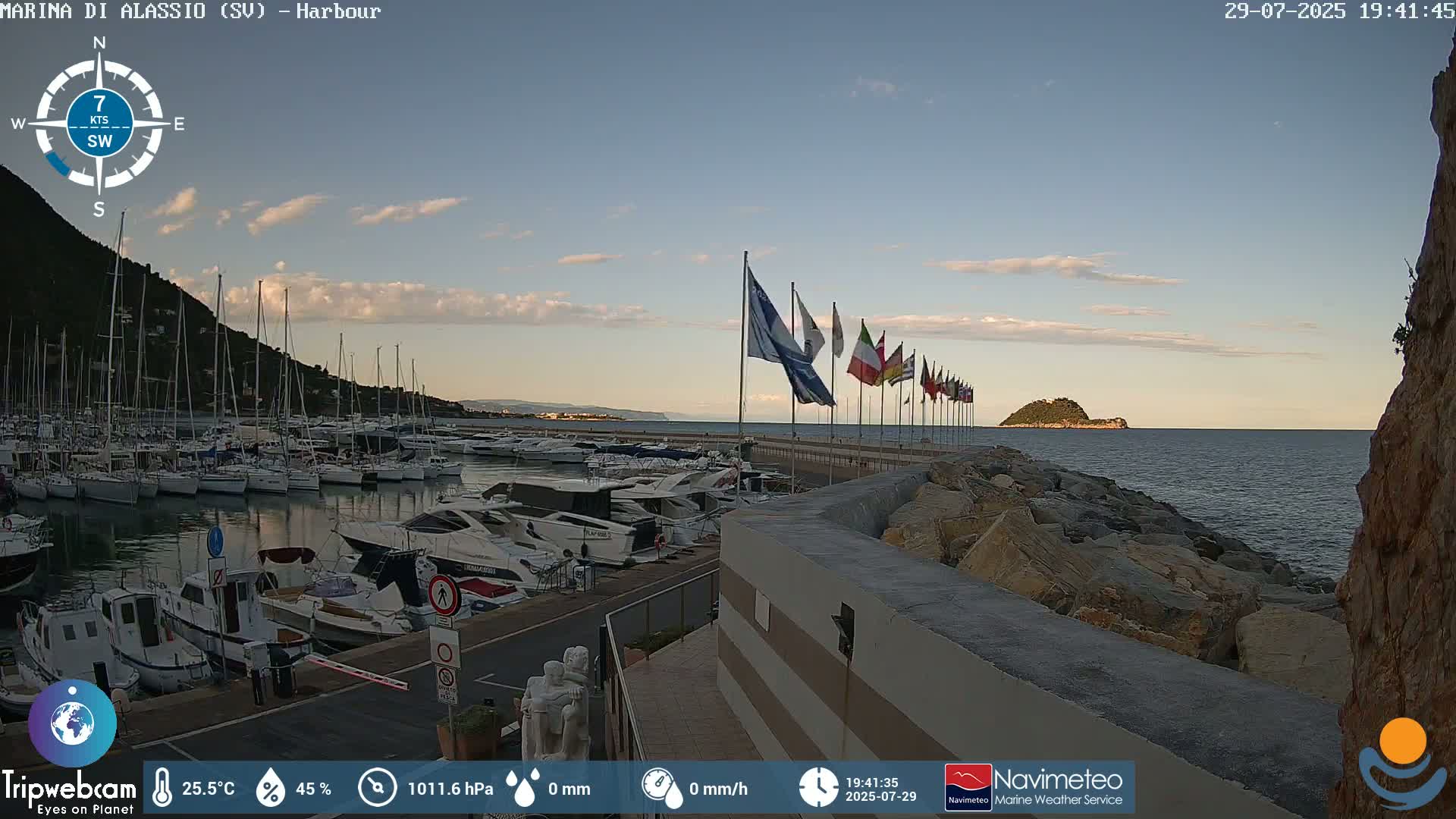 Alassio  Marina , Porto Luca Ferrari Live Cam - Alassio,  Liguria, Italy
