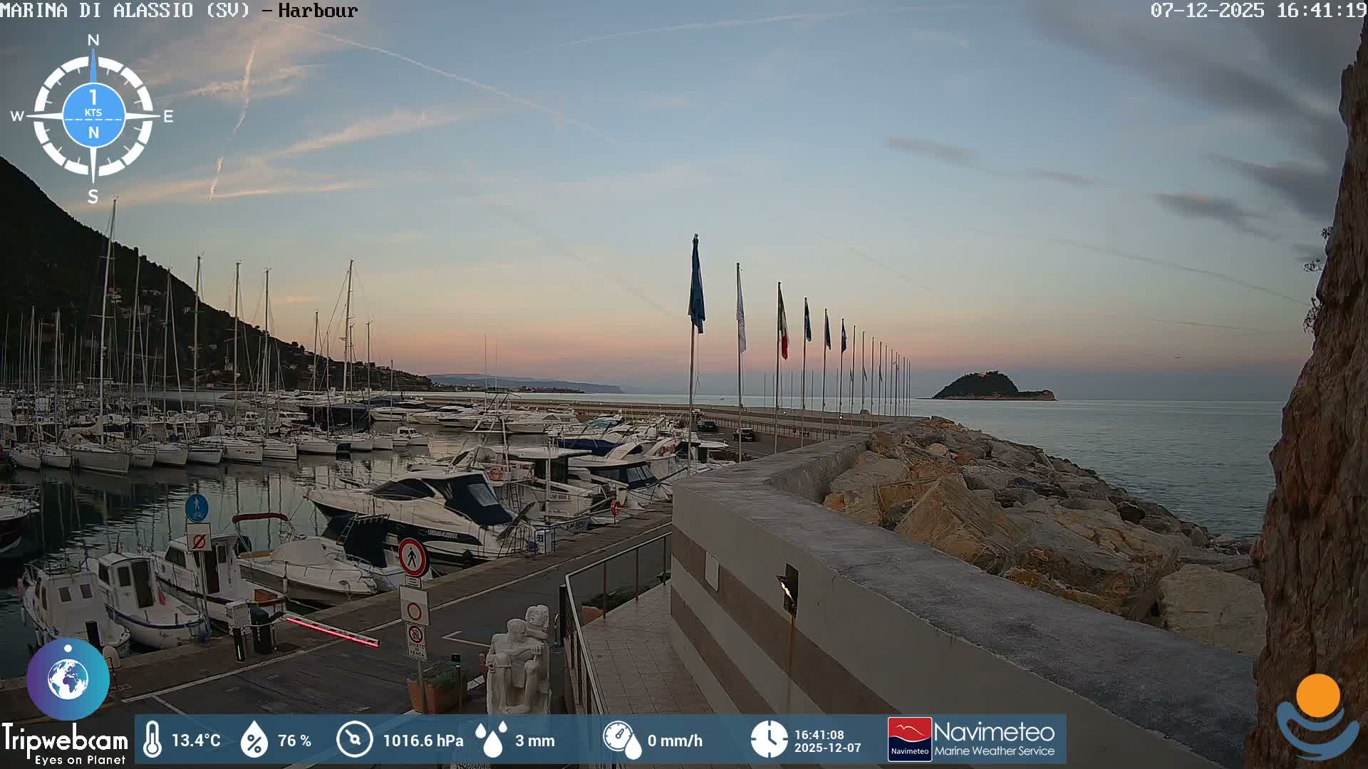 Alassio  Marina , Porto Luca Ferrari Live Cam - Alassio,  Liguria, Italy