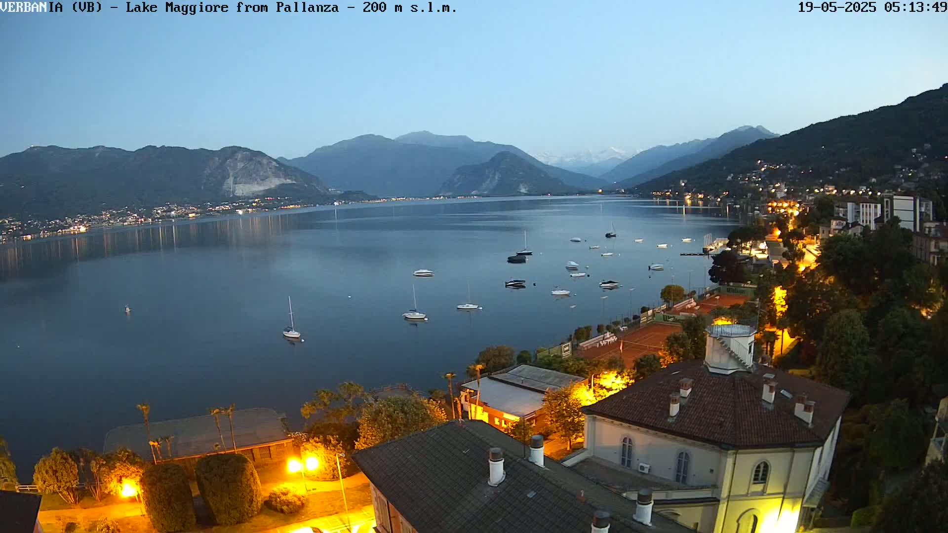Verbania, Maggiore Lake Live Cam - Verbano-Cusio-Ossola, Piedmont, Italy