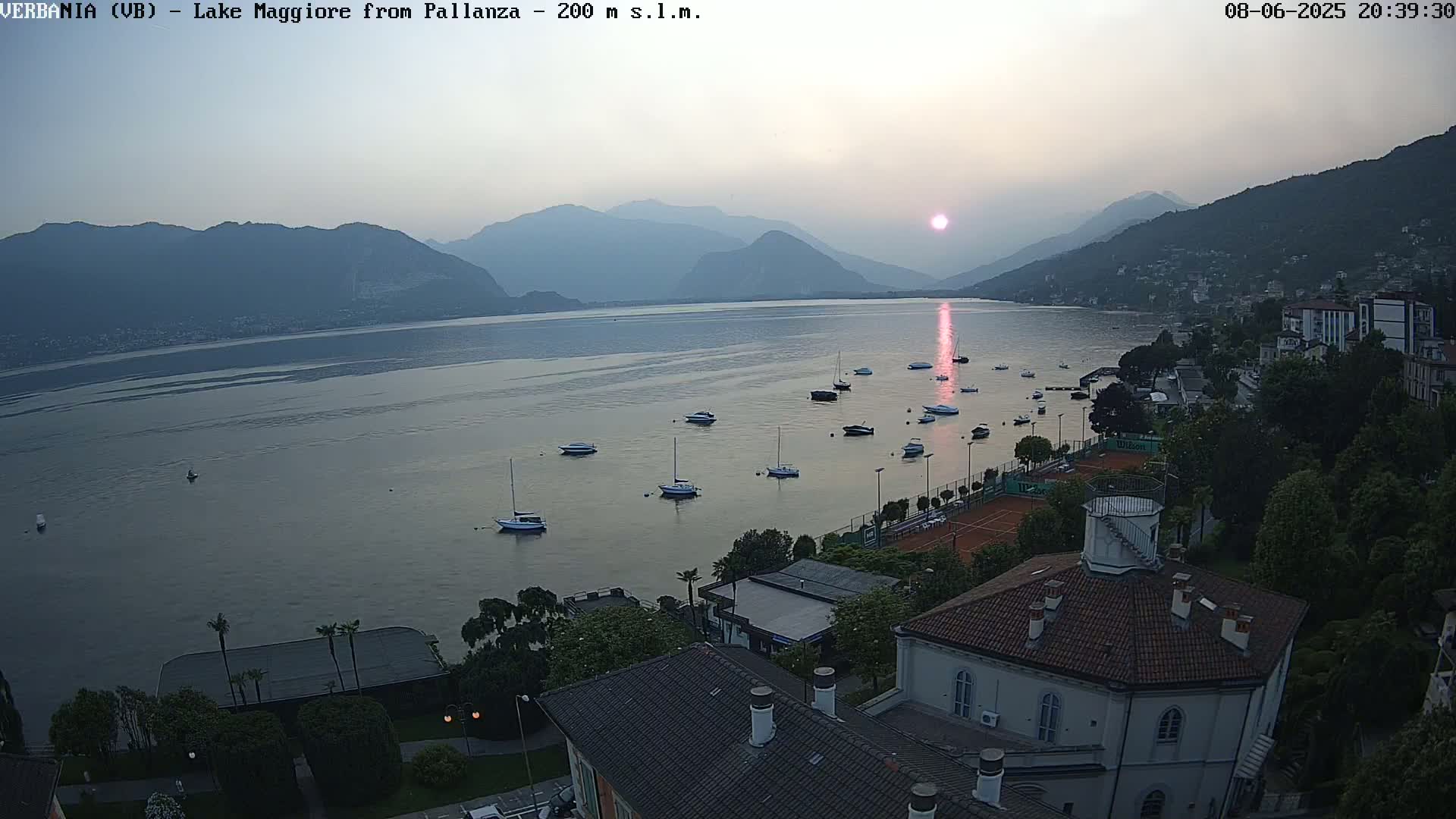 Verbania, Maggiore Lake Live Cam - Verbano-Cusio-Ossola, Piedmont, Italy