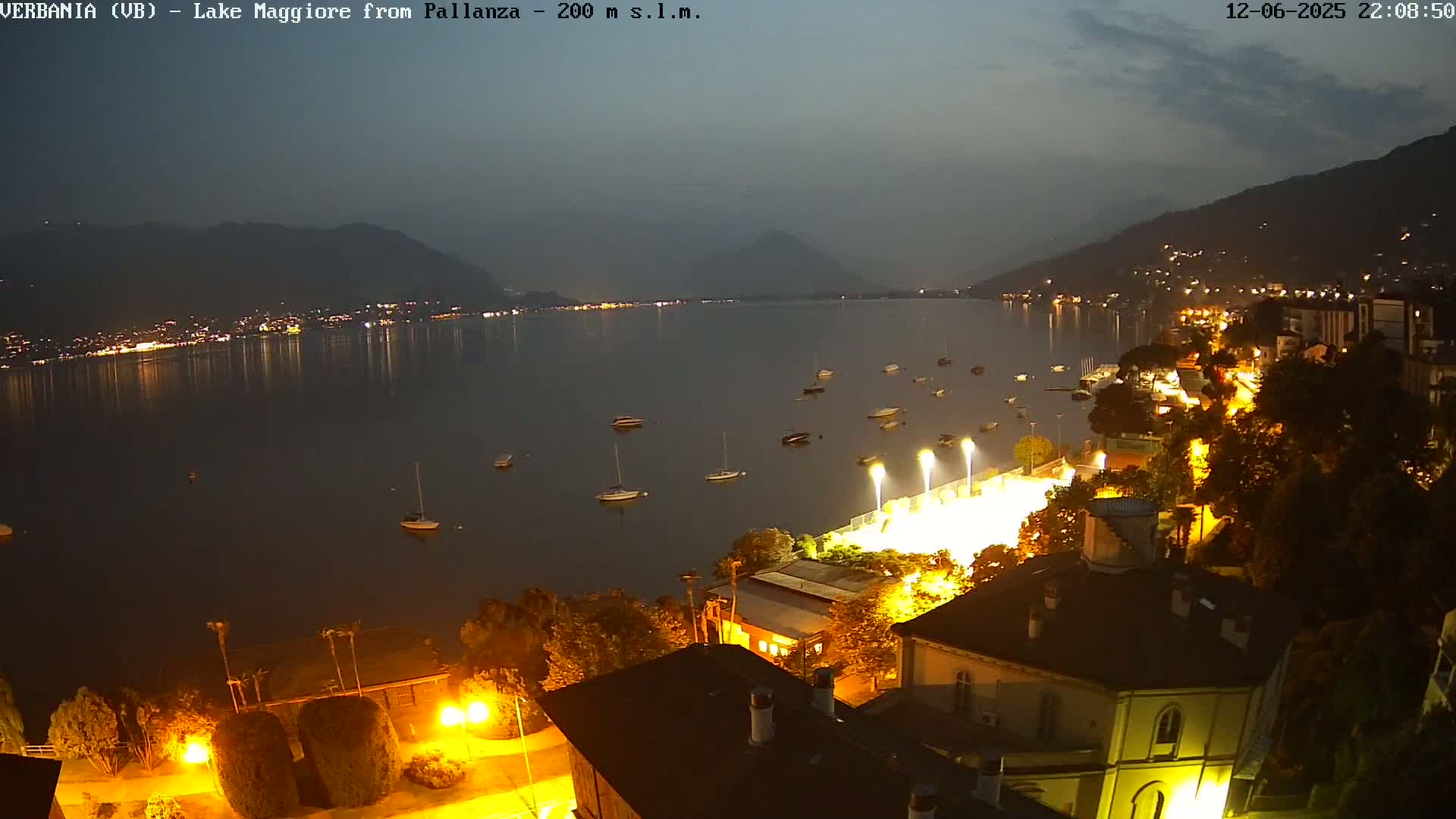 Verbania, Maggiore Lake Live Cam - Verbano-Cusio-Ossola, Piedmont, Italy