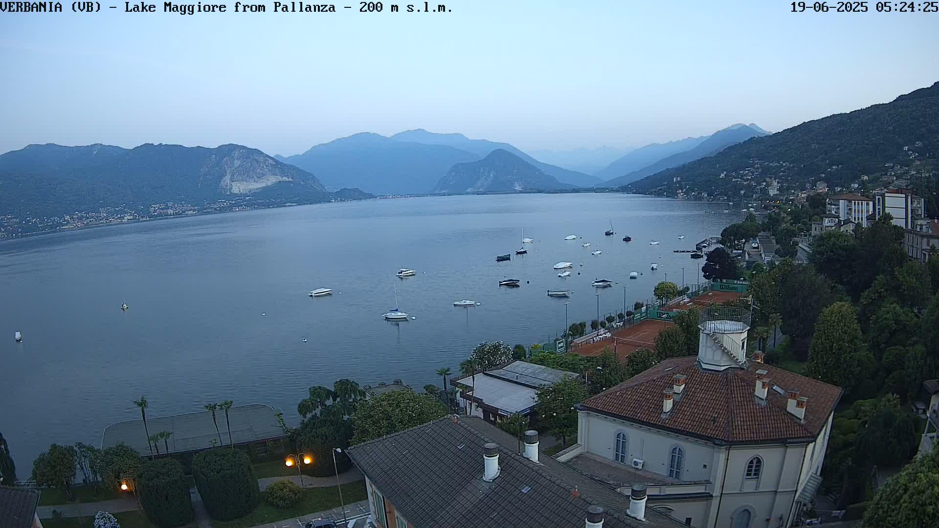 Verbania, Maggiore Lake Live Cam - Verbano-Cusio-Ossola, Piedmont, Italy