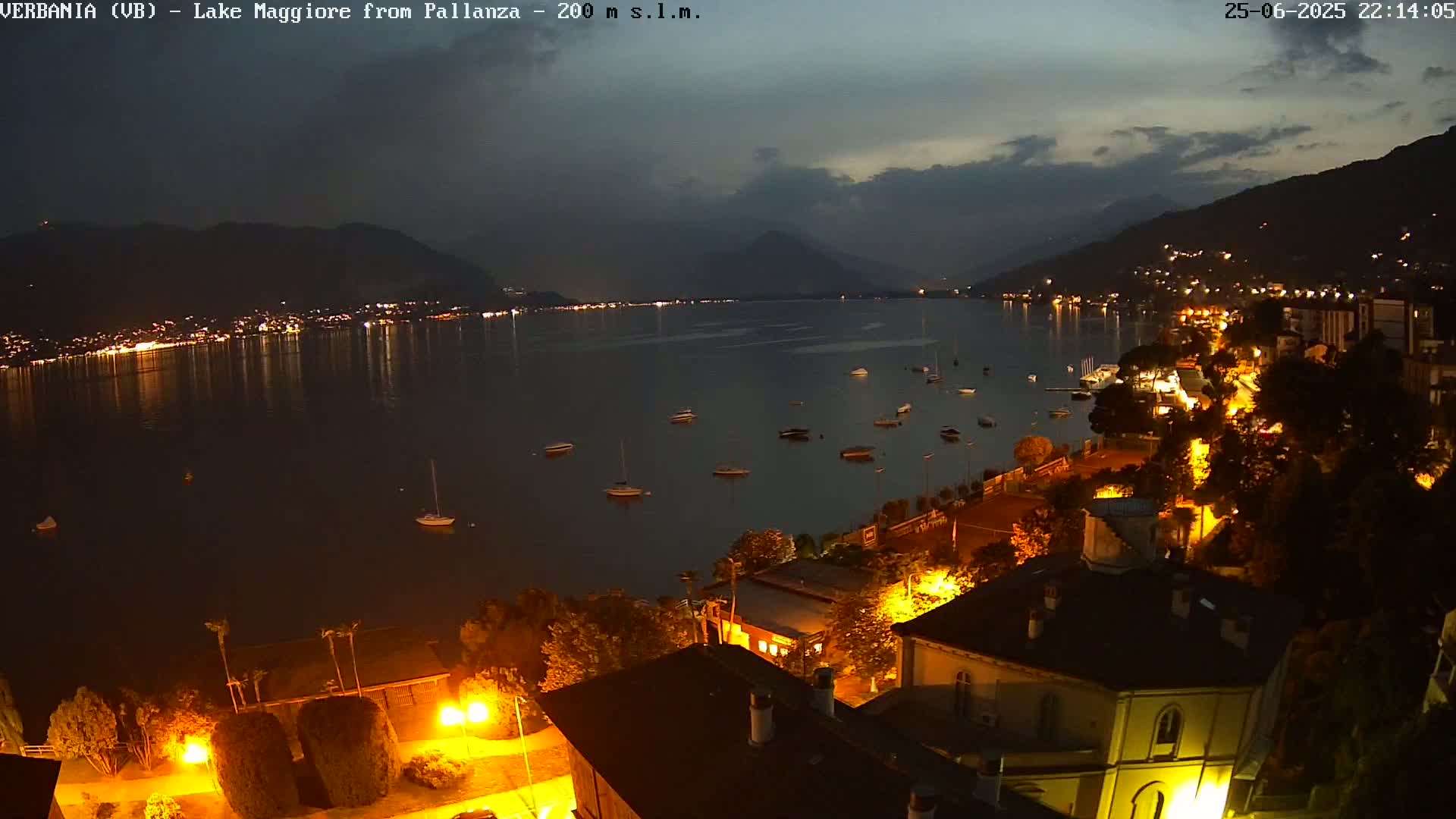 Verbania, Maggiore Lake Live Cam - Verbano-Cusio-Ossola, Piedmont, Italy