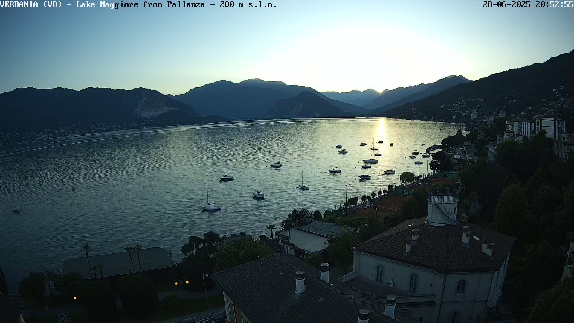 Verbania, Maggiore Lake Live Cam - Verbano-Cusio-Ossola, Piedmont, Italy