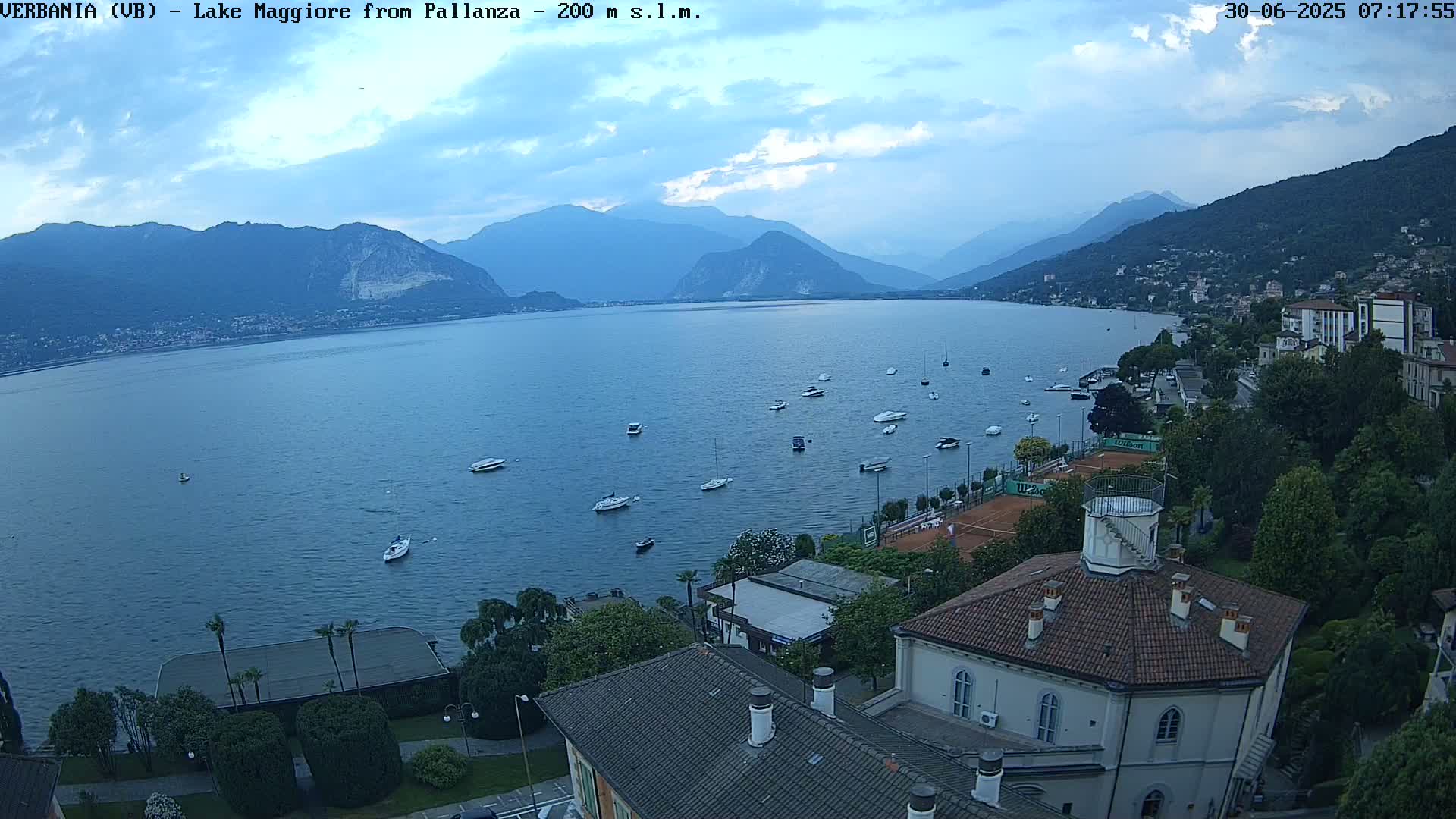 Verbania, Maggiore Lake Live Cam - Verbano-Cusio-Ossola, Piedmont, Italy