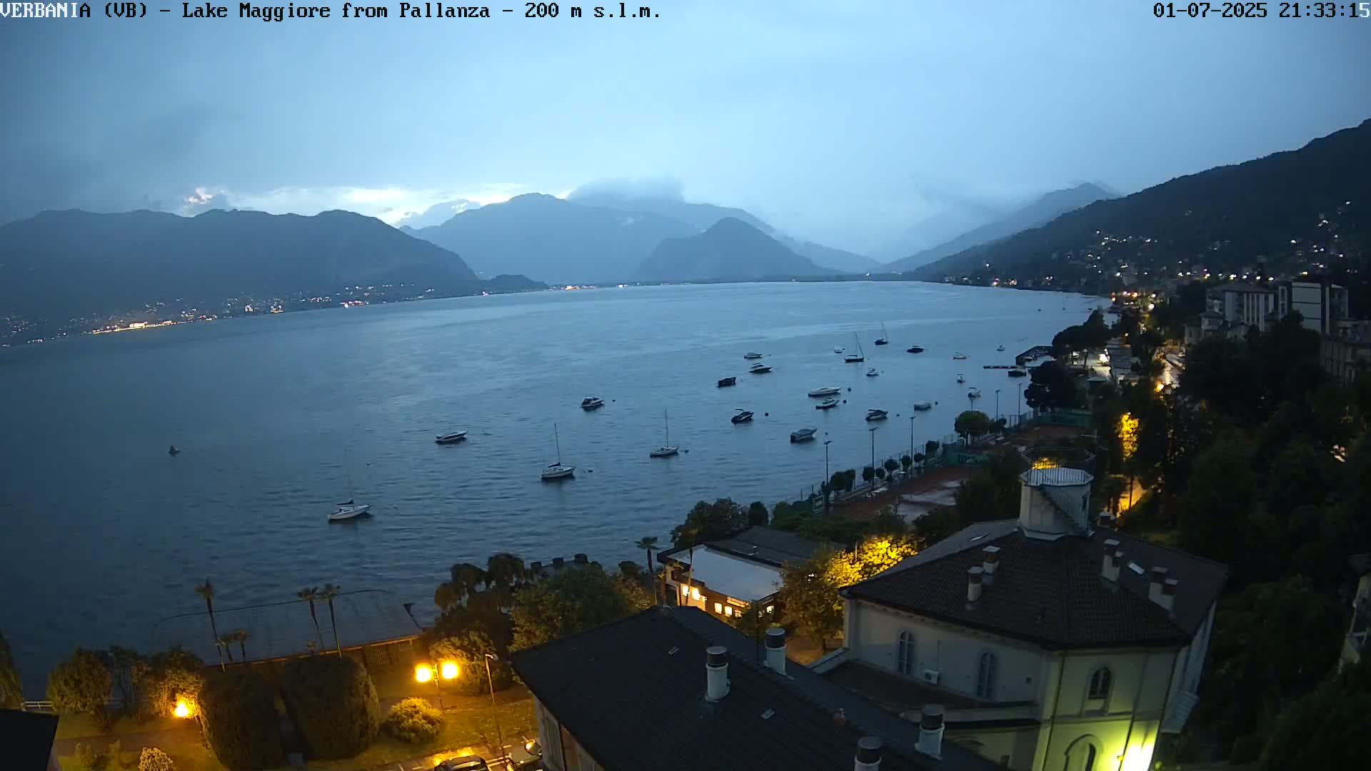 Verbania, Maggiore Lake Live Cam - Verbano-Cusio-Ossola, Piedmont, Italy