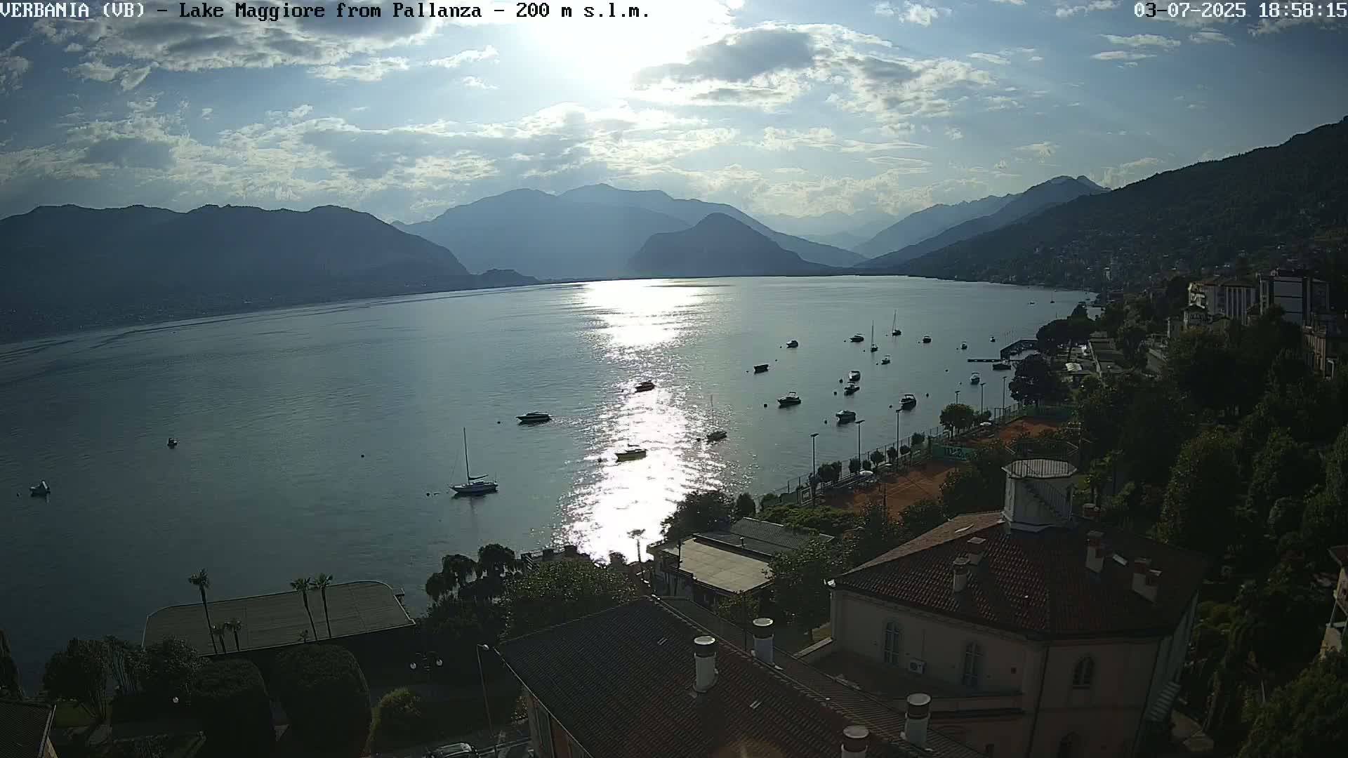 Verbania, Maggiore Lake Live Cam - Verbano-Cusio-Ossola, Piedmont, Italy