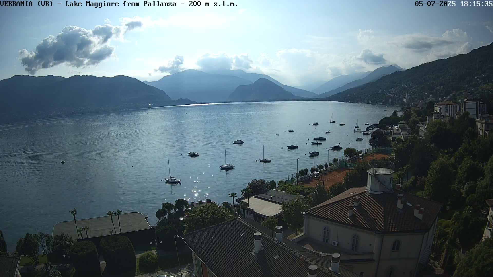 Verbania, Maggiore Lake Live Cam - Verbano-Cusio-Ossola, Piedmont, Italy