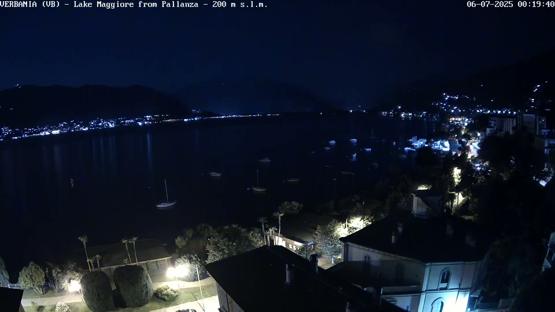 Verbania, Maggiore Lake Live Cam - Verbano-Cusio-Ossola, Piedmont, Italy