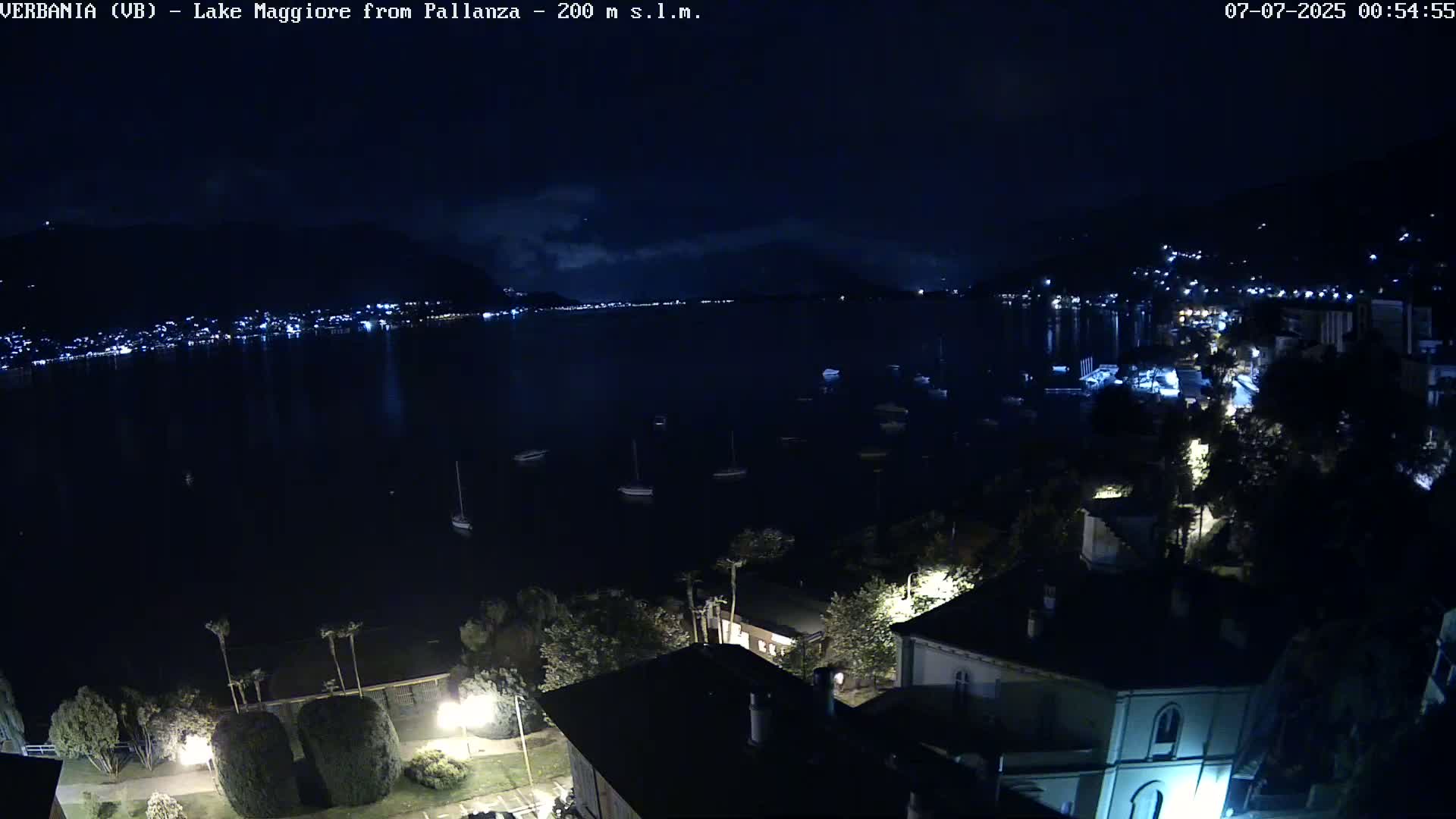 Verbania, Maggiore Lake Live Cam - Verbano-Cusio-Ossola, Piedmont, Italy