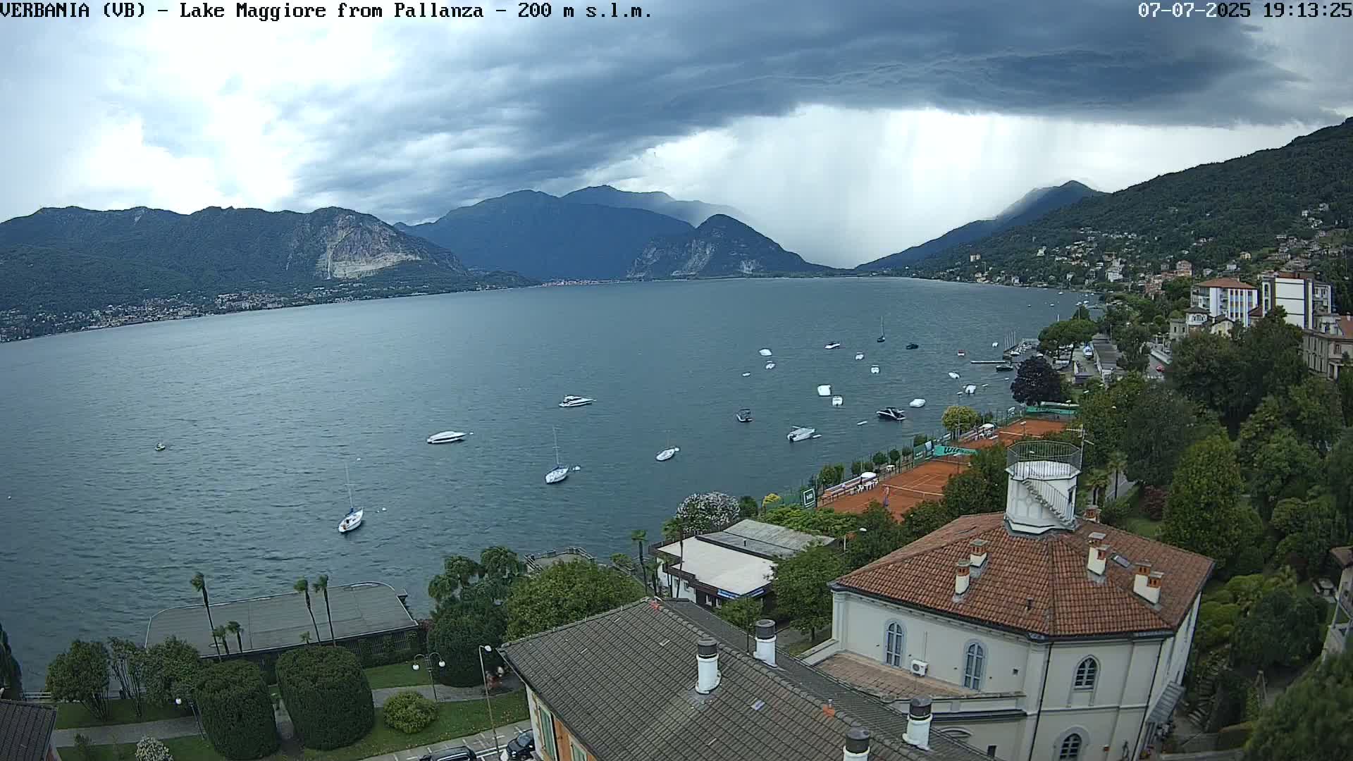 Verbania, Maggiore Lake Live Cam - Verbano-Cusio-Ossola, Piedmont, Italy