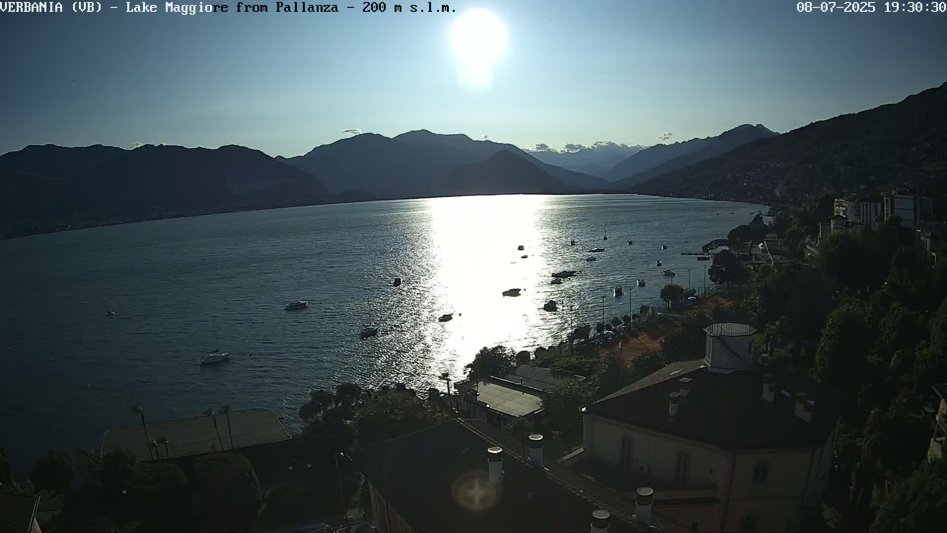 Verbania, Maggiore Lake Live Cam - Verbano-Cusio-Ossola, Piedmont, Italy