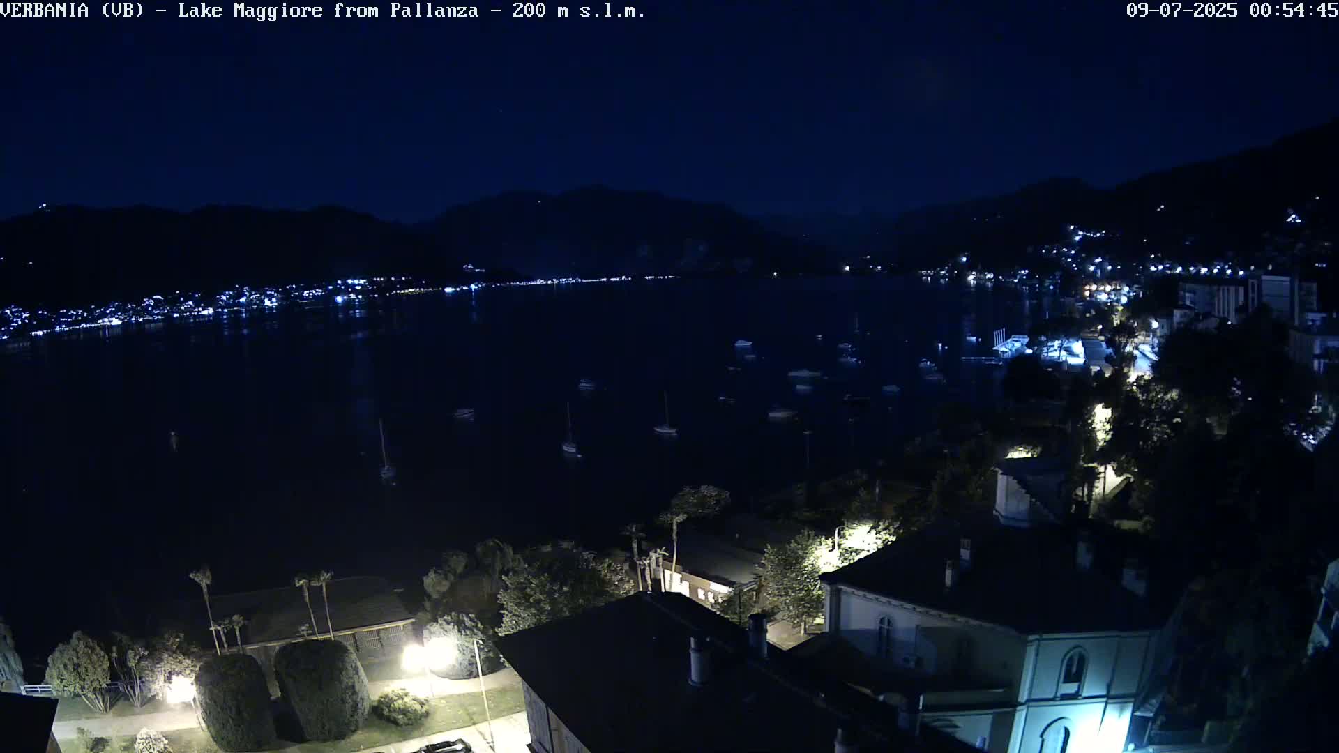 Verbania, Maggiore Lake Live Cam - Verbano-Cusio-Ossola, Piedmont, Italy